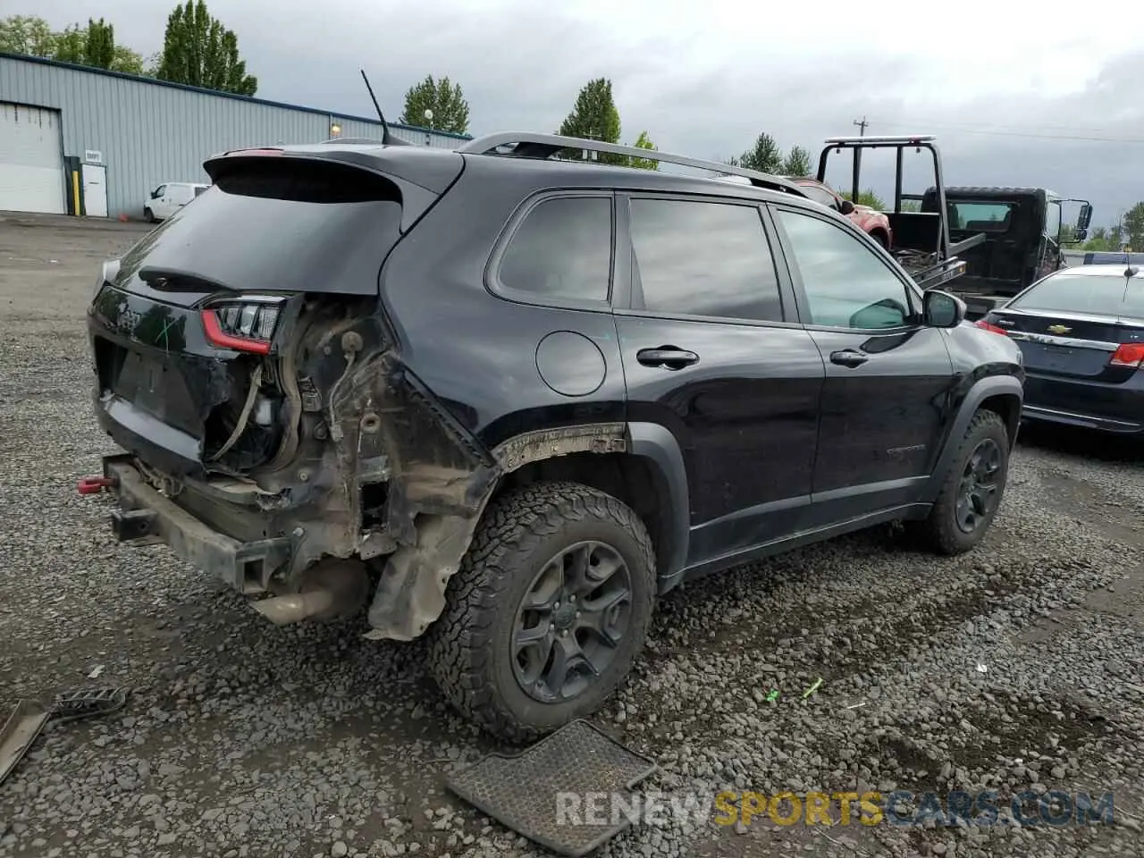 3 Фотография поврежденного автомобиля 1C4PJMBX4KD121641 JEEP CHEROKEE 2019