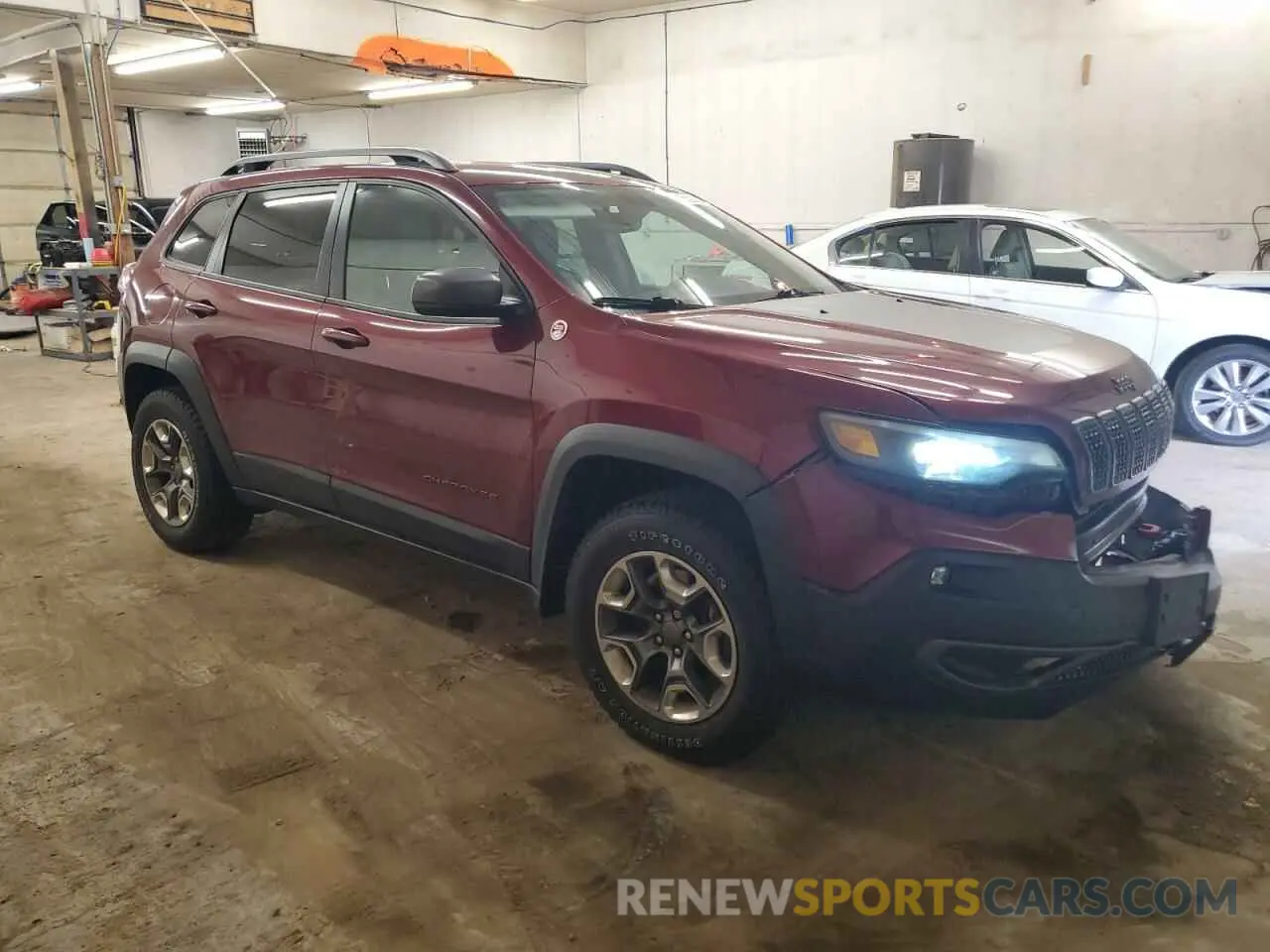 4 Photograph of a damaged car 1C4PJMBX4KD361675 JEEP CHEROKEE 2019
