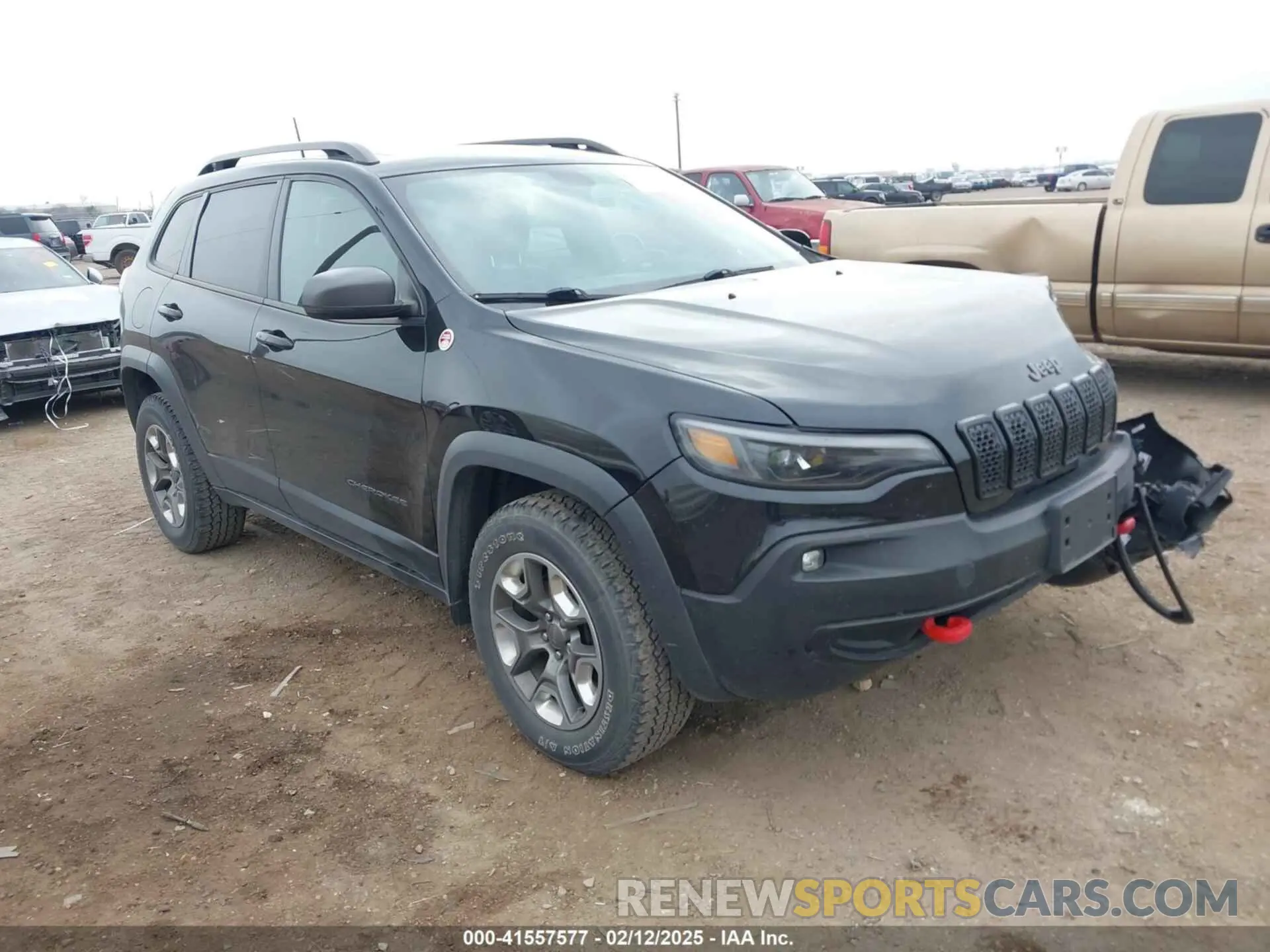 1 Photograph of a damaged car 1C4PJMBX4KD385796 JEEP CHEROKEE 2019