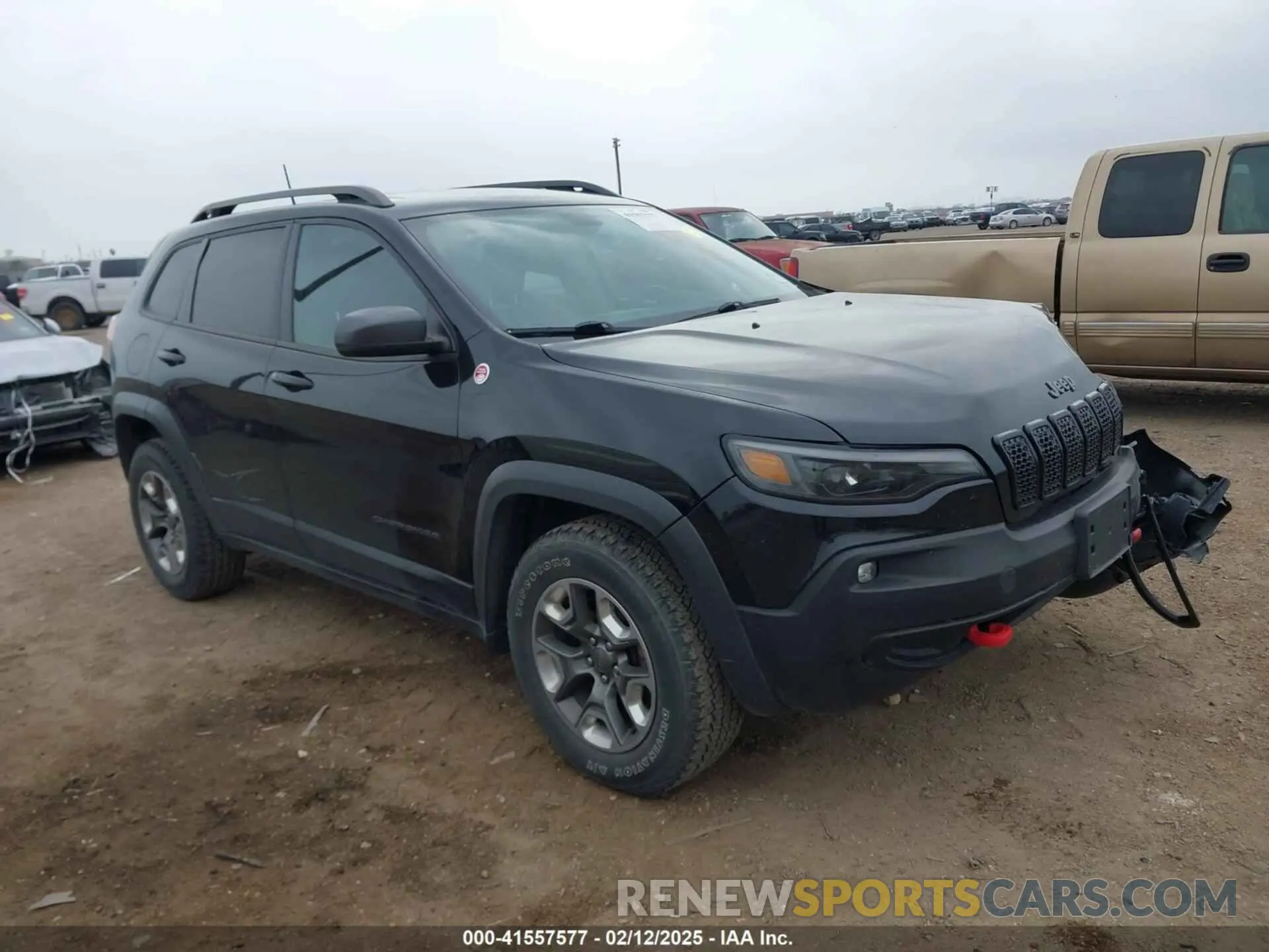 13 Photograph of a damaged car 1C4PJMBX4KD385796 JEEP CHEROKEE 2019