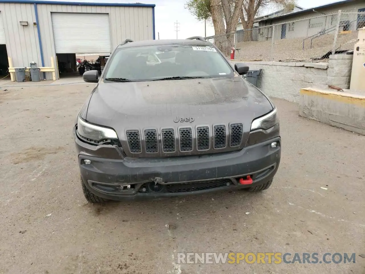 5 Photograph of a damaged car 1C4PJMBX6KD169626 JEEP CHEROKEE 2019