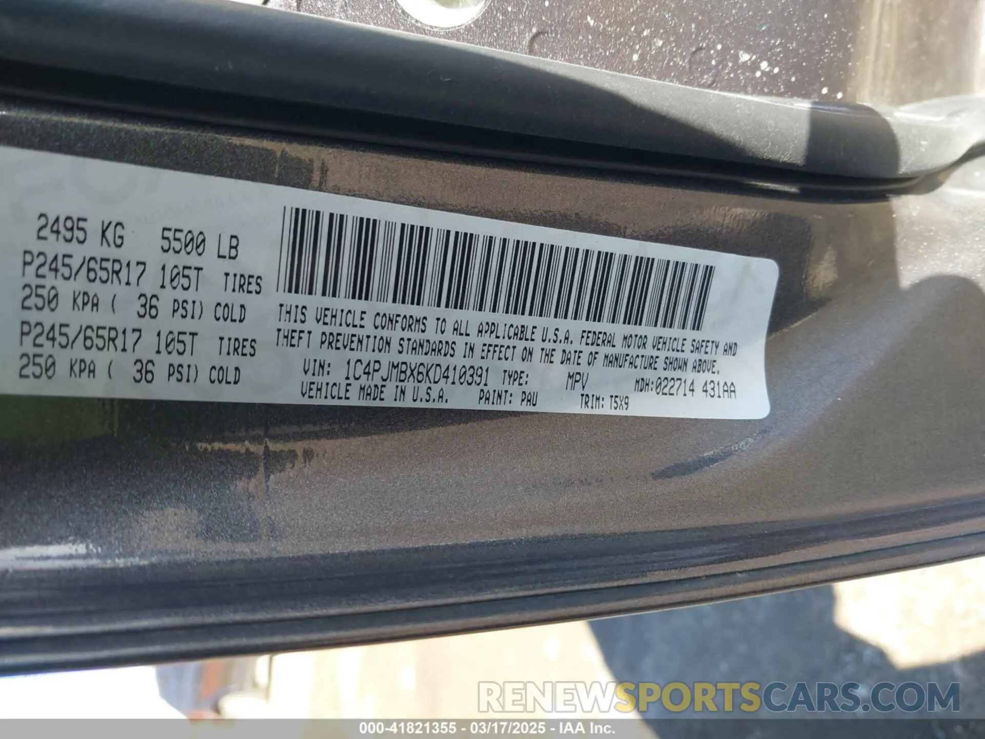 9 Photograph of a damaged car 1C4PJMBX6KD410391 JEEP CHEROKEE 2019