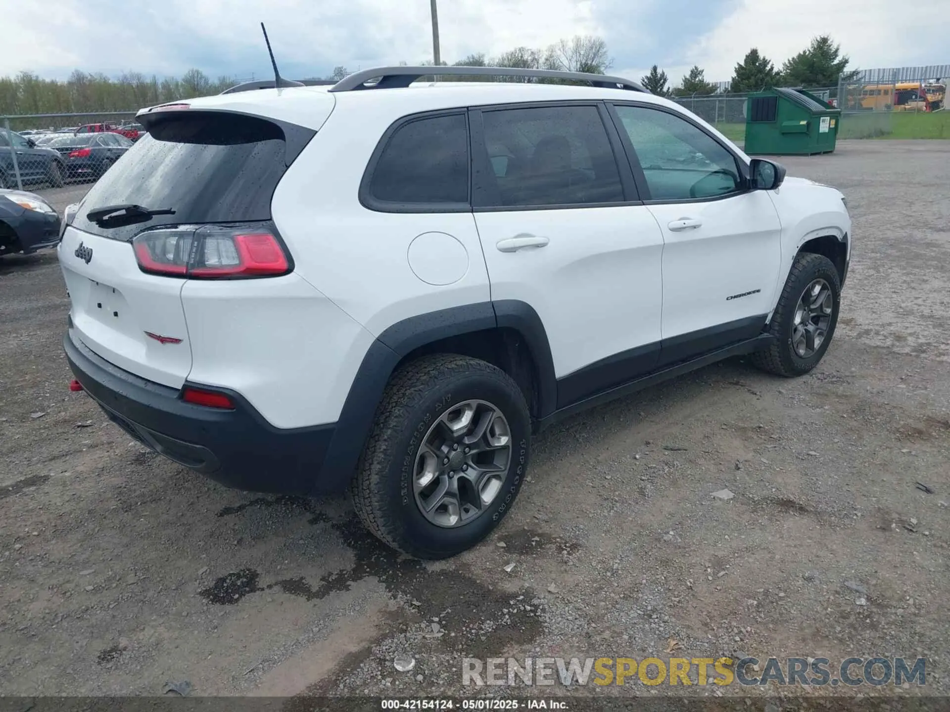 4 Фотография поврежденного автомобиля 1C4PJMBX7KD126848 JEEP CHEROKEE 2019