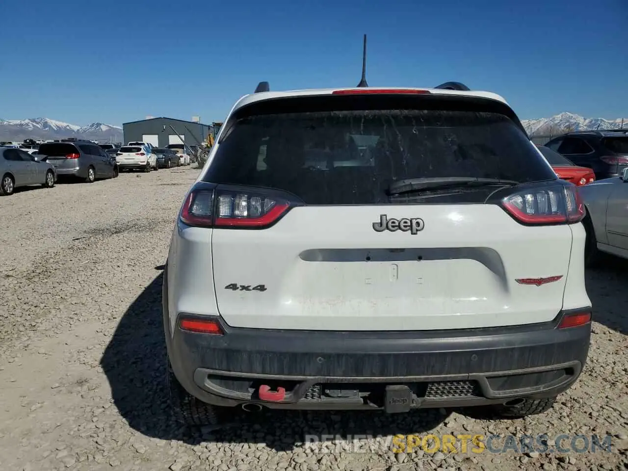6 Photograph of a damaged car 1C4PJMBX7KD336494 JEEP CHEROKEE 2019