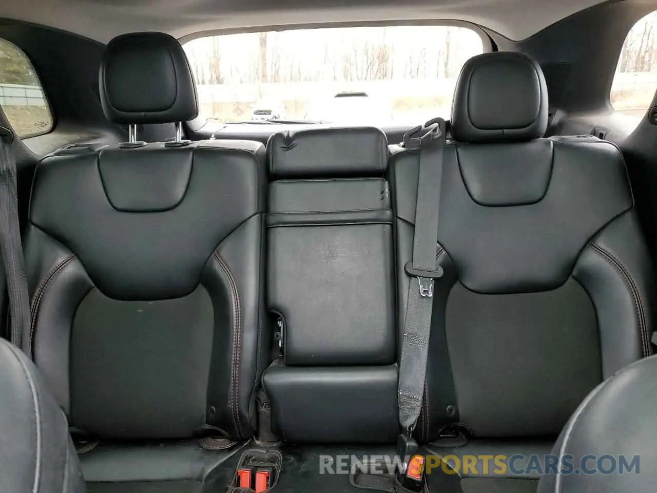 10 Photograph of a damaged car 1C4PJMBX7KD341534 JEEP CHEROKEE 2019