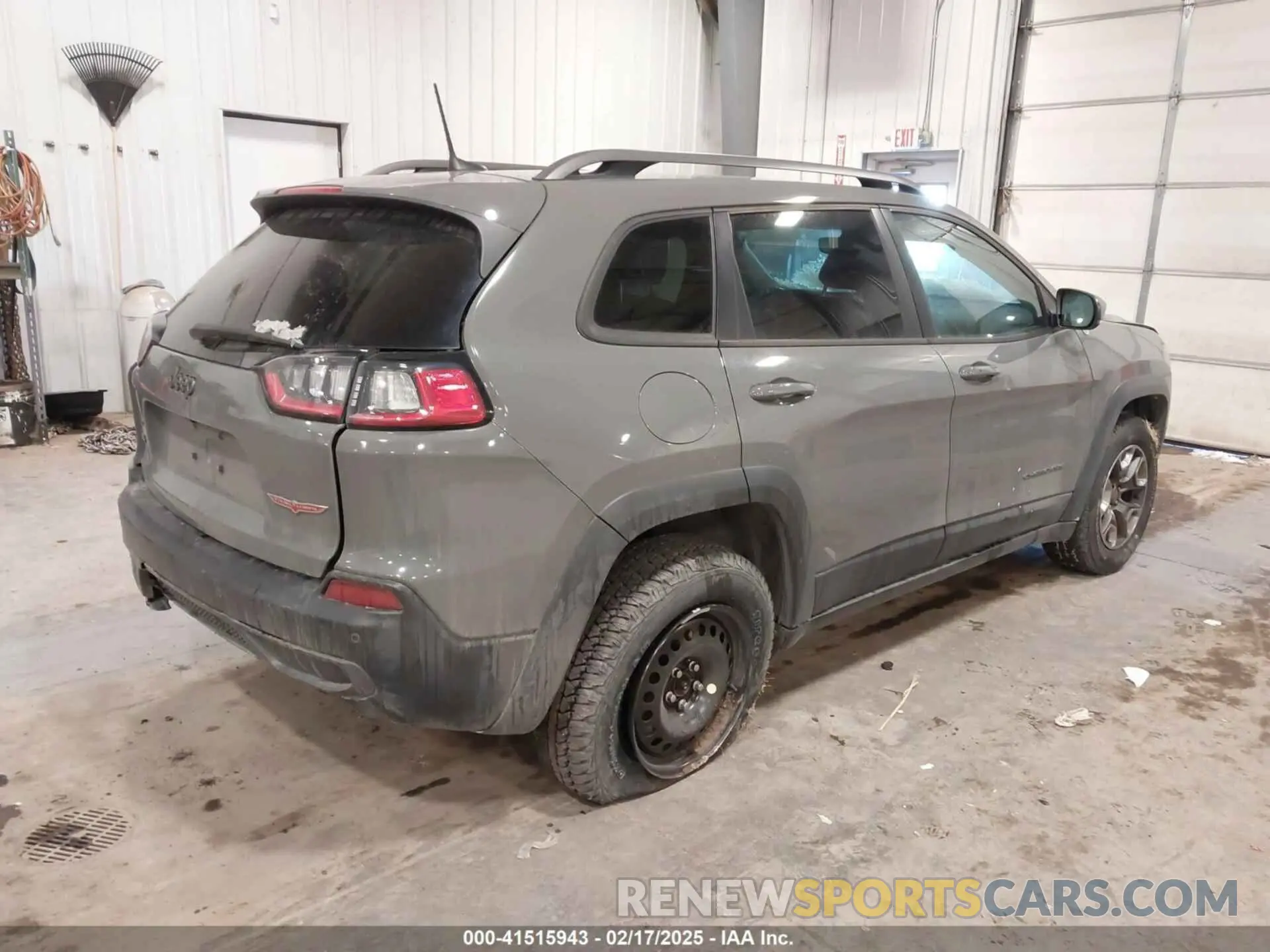 4 Photograph of a damaged car 1C4PJMBX7KD361203 JEEP CHEROKEE 2019