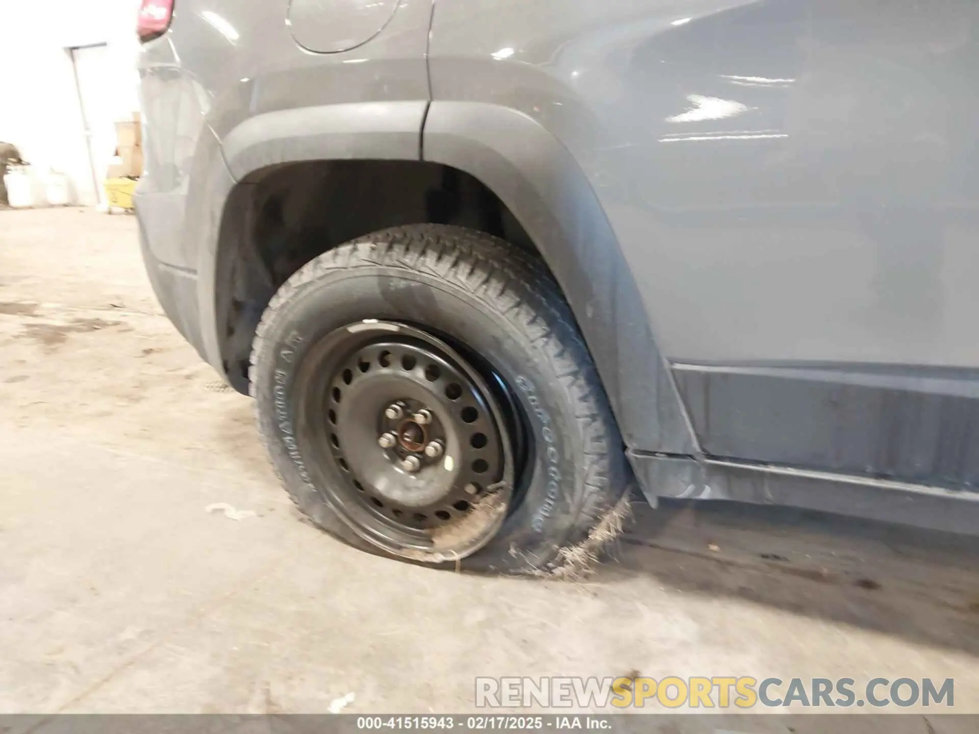 6 Photograph of a damaged car 1C4PJMBX7KD361203 JEEP CHEROKEE 2019