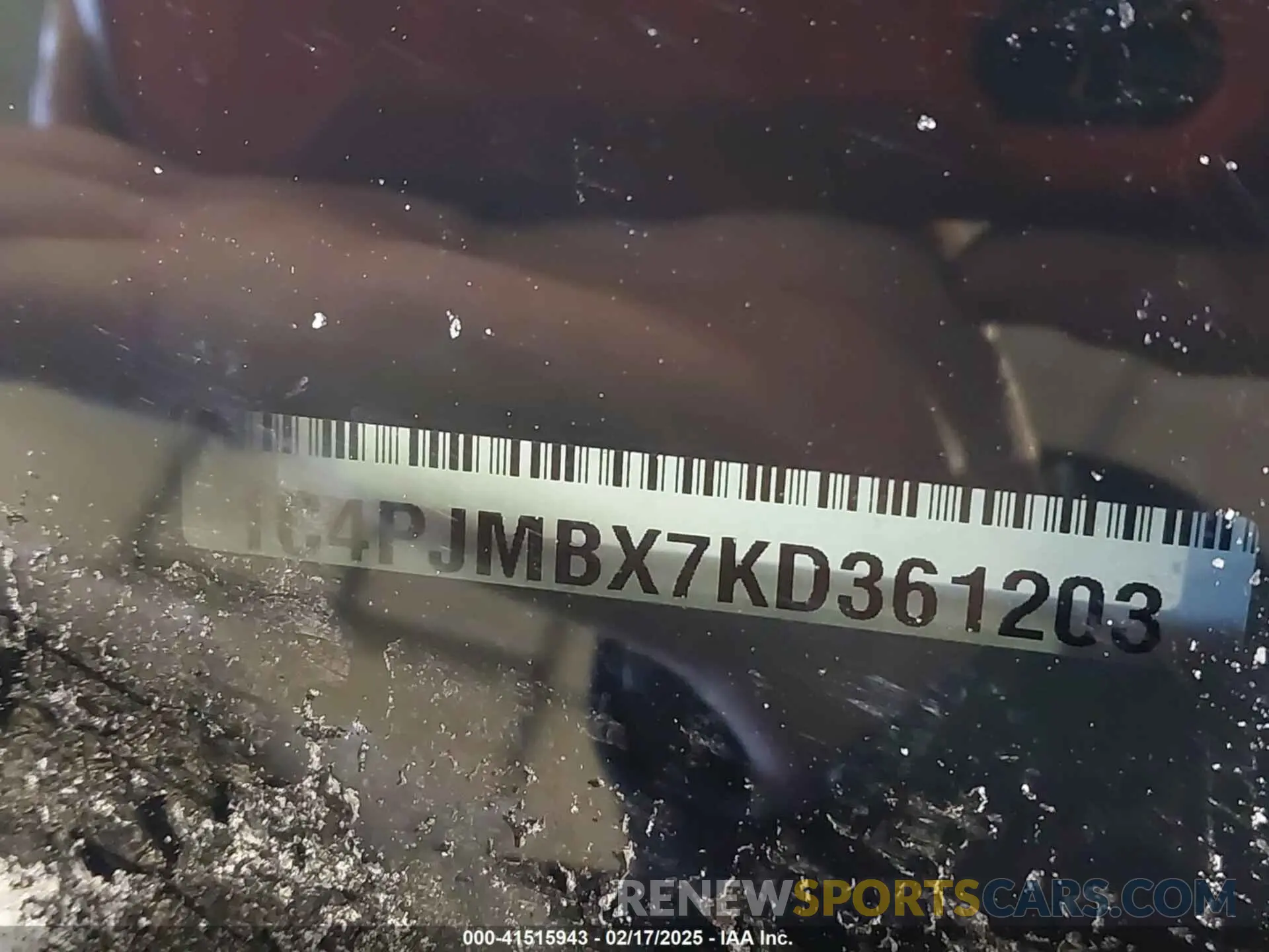 9 Photograph of a damaged car 1C4PJMBX7KD361203 JEEP CHEROKEE 2019