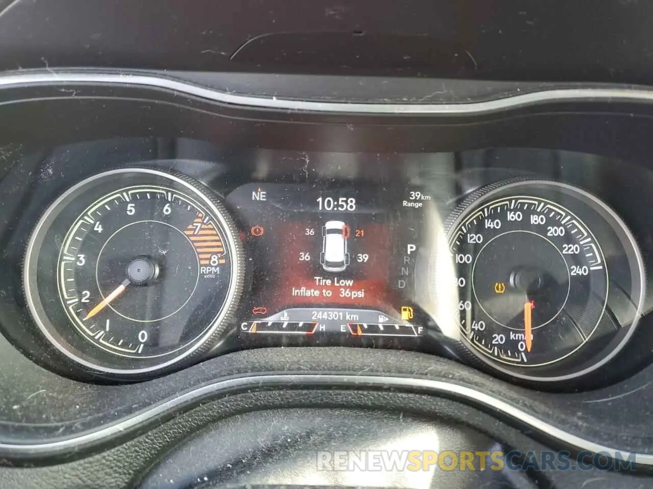 9 Photograph of a damaged car 1C4PJMBX7KD361816 JEEP CHEROKEE 2019