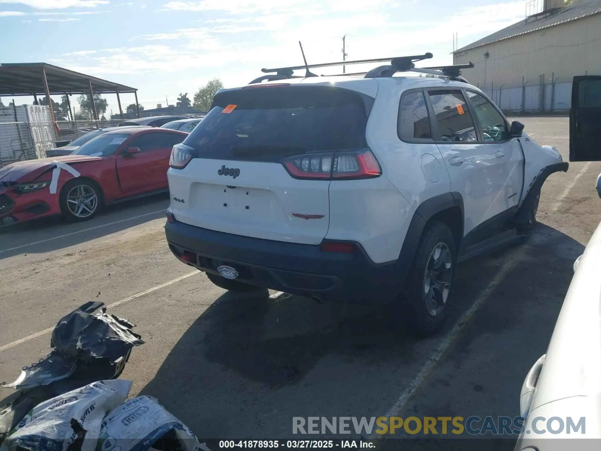 4 Фотография поврежденного автомобиля 1C4PJMBX7KD410612 JEEP CHEROKEE 2019