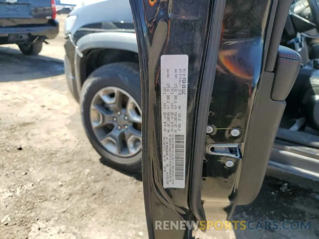 12 Photograph of a damaged car 1C4PJMBX8KD363445 JEEP CHEROKEE 2019