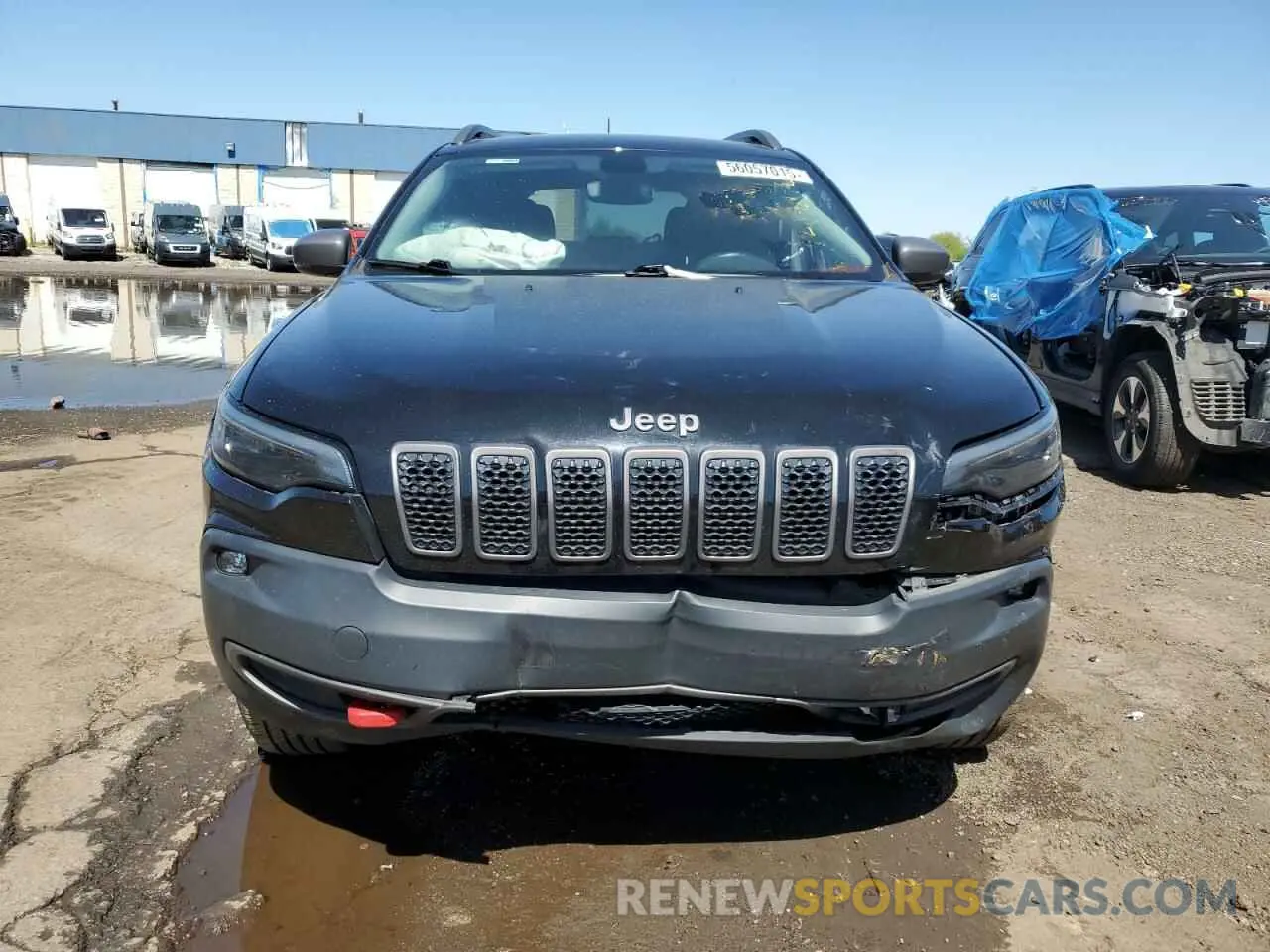 5 Photograph of a damaged car 1C4PJMBX8KD363445 JEEP CHEROKEE 2019
