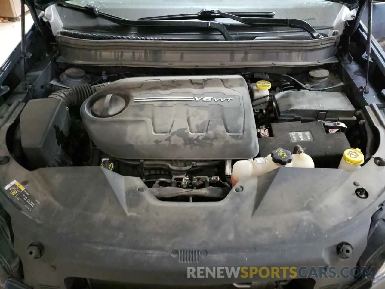 12 Photograph of a damaged car 1C4PJMBX8KD395635 JEEP CHEROKEE 2019
