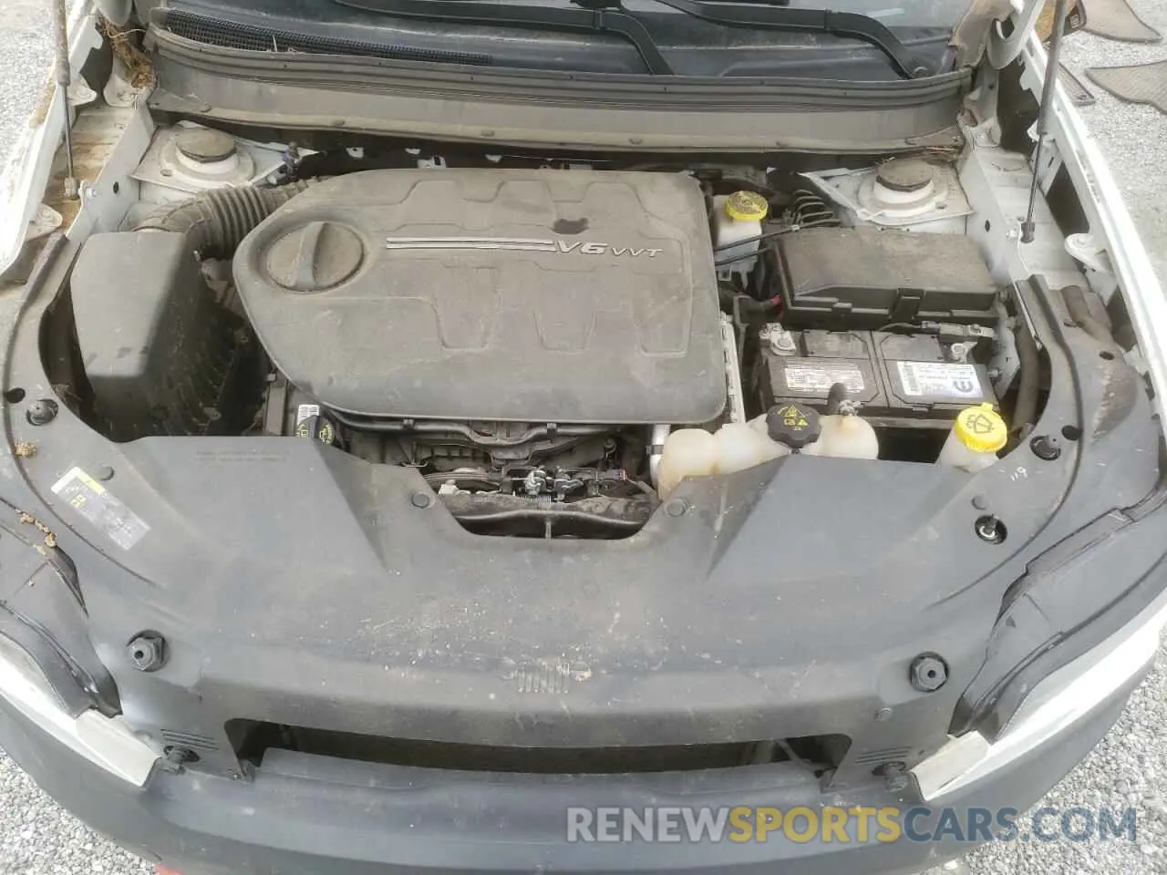 13 Photograph of a damaged car 1C4PJMBX9KD256968 JEEP CHEROKEE 2019