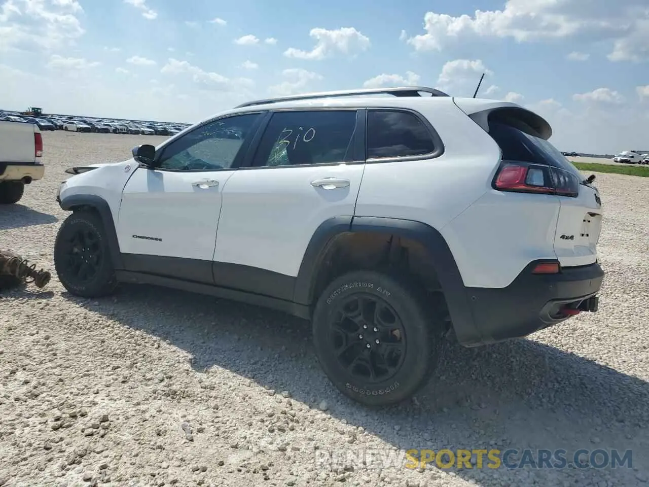 2 Фотография поврежденного автомобиля 1C4PJMBX9KD310723 JEEP CHEROKEE 2019