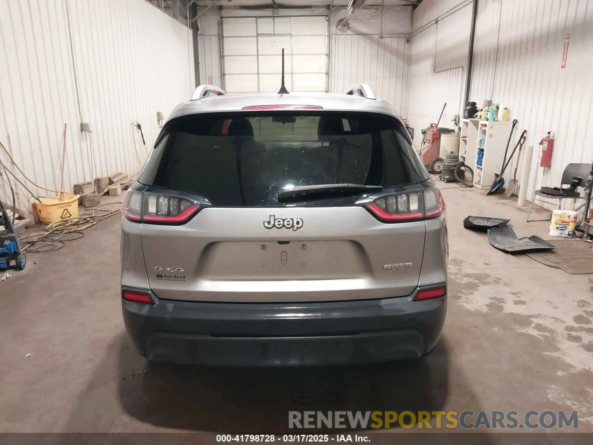 16 Фотография поврежденного автомобиля 1C4PJMCB0KD122398 JEEP CHEROKEE 2019
