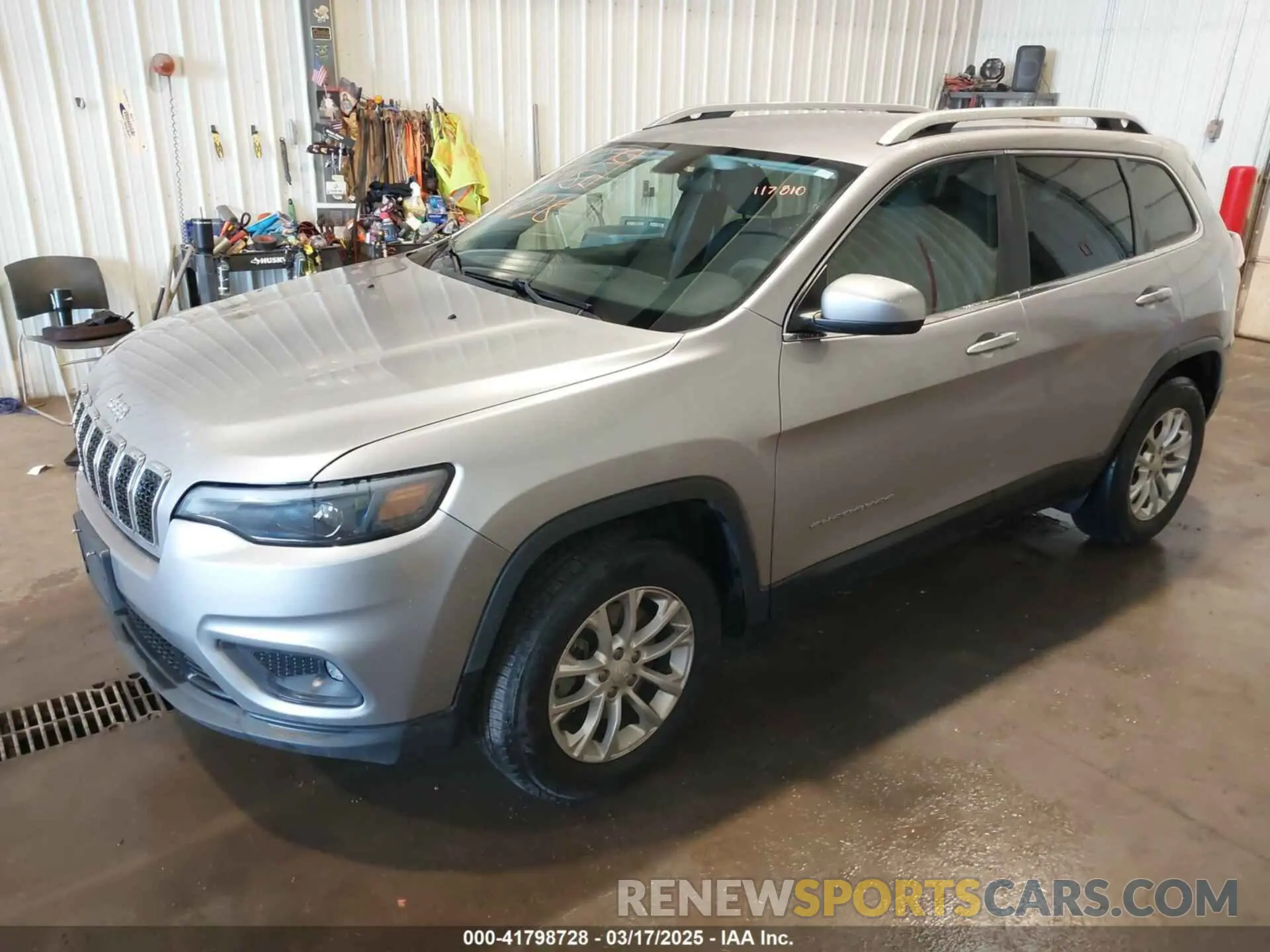 2 Фотография поврежденного автомобиля 1C4PJMCB0KD122398 JEEP CHEROKEE 2019