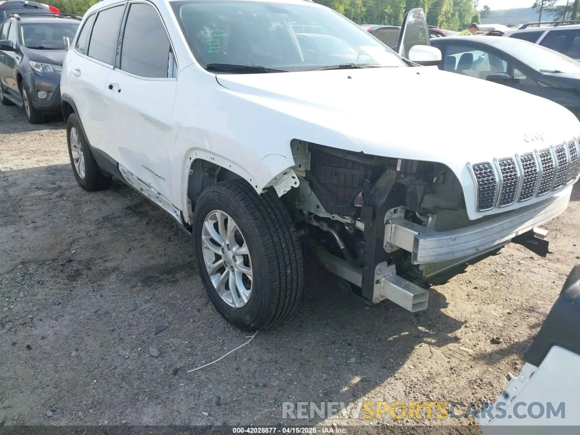 6 Фотография поврежденного автомобиля 1C4PJMCB3KD425451 JEEP CHEROKEE 2019