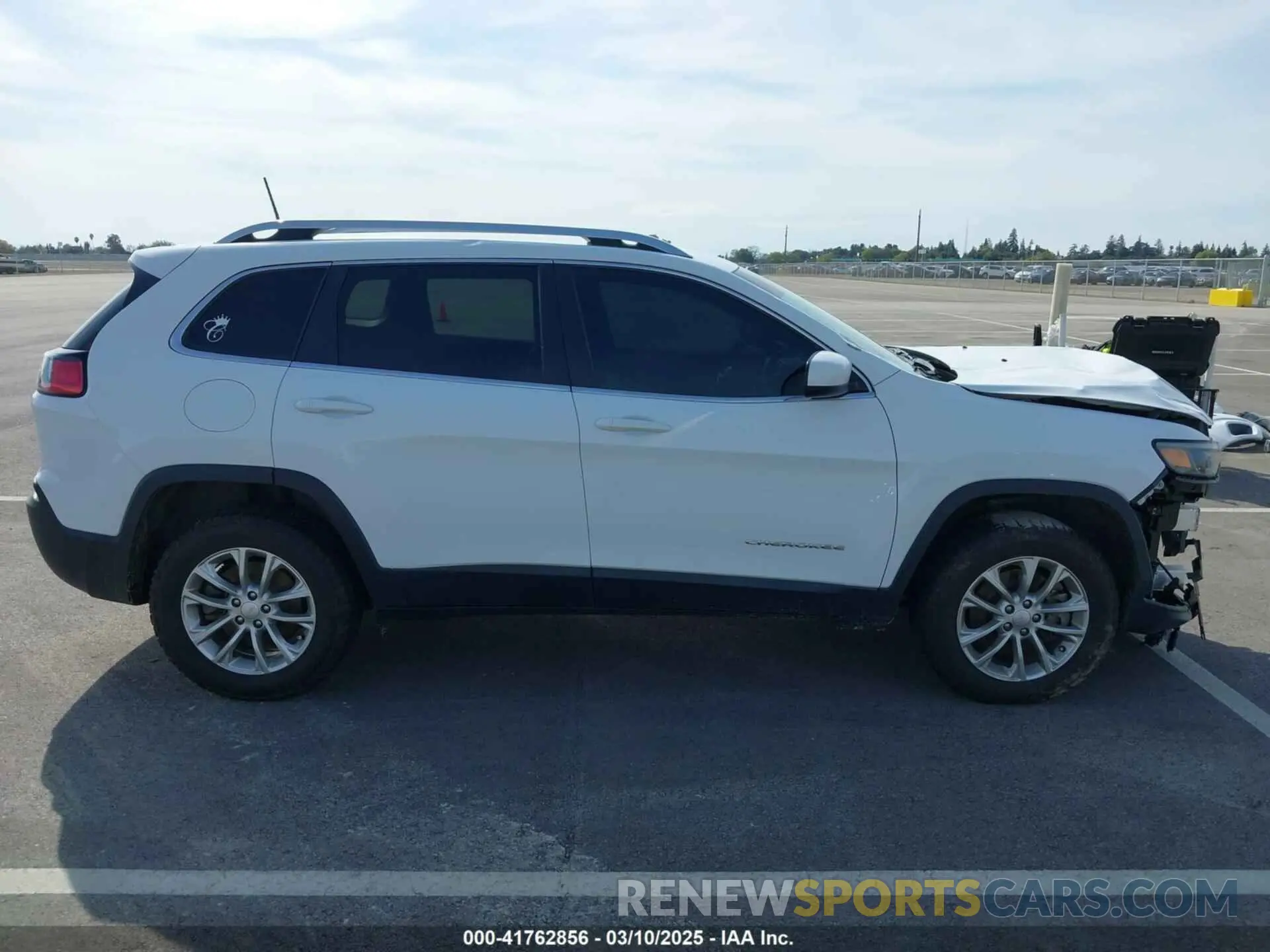 14 Фотография поврежденного автомобиля 1C4PJMCB5KD212940 JEEP CHEROKEE 2019