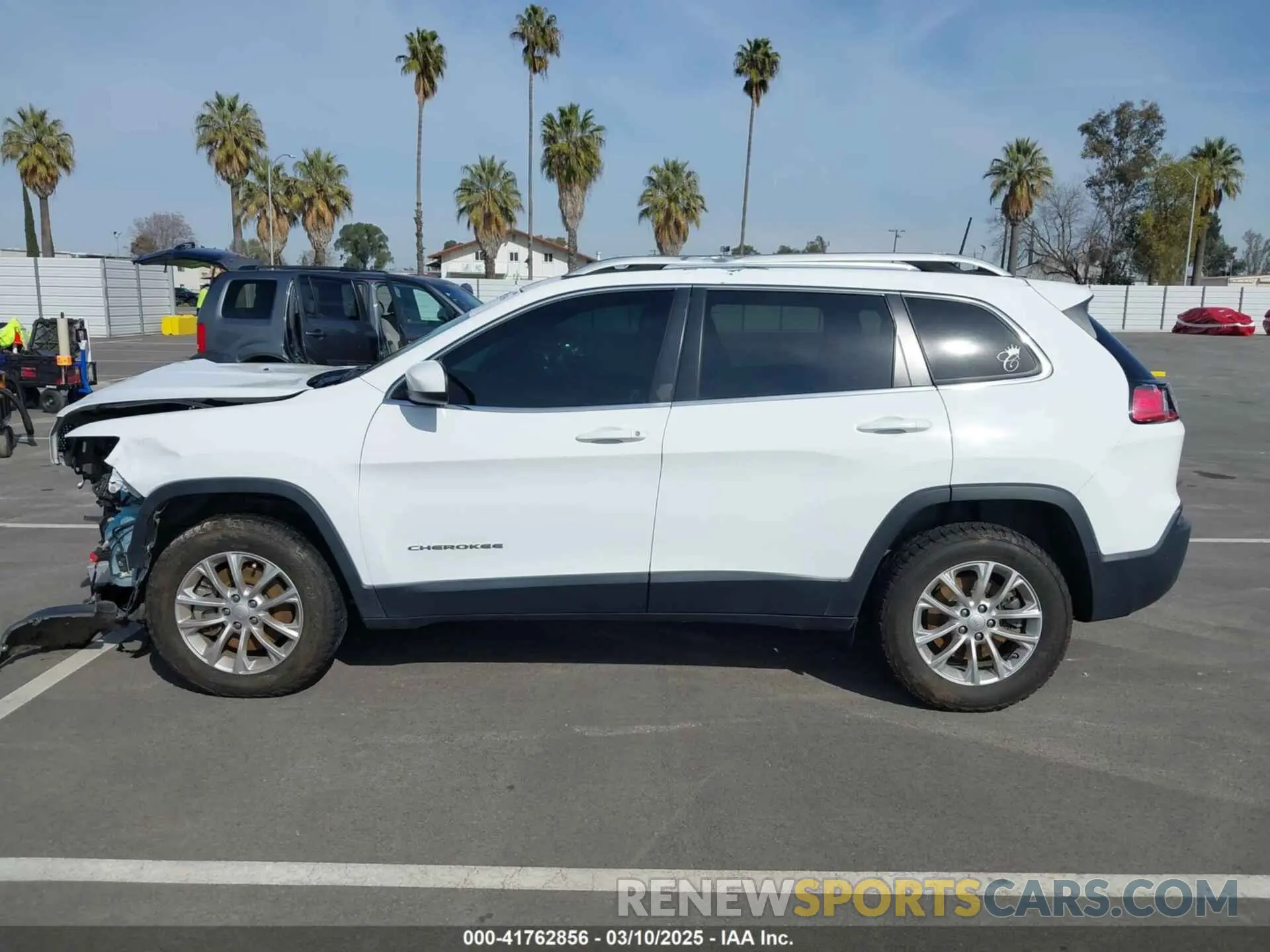 15 Фотография поврежденного автомобиля 1C4PJMCB5KD212940 JEEP CHEROKEE 2019