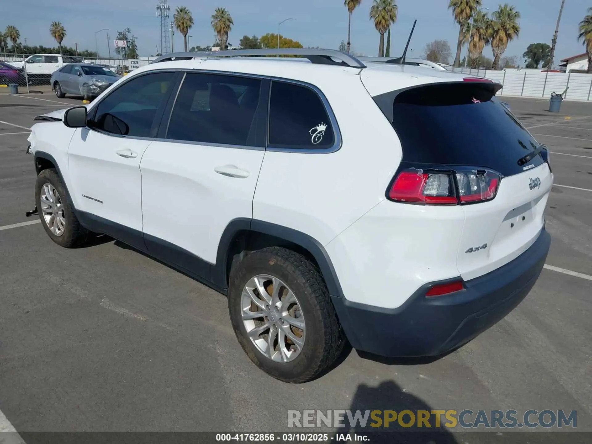 3 Фотография поврежденного автомобиля 1C4PJMCB5KD212940 JEEP CHEROKEE 2019