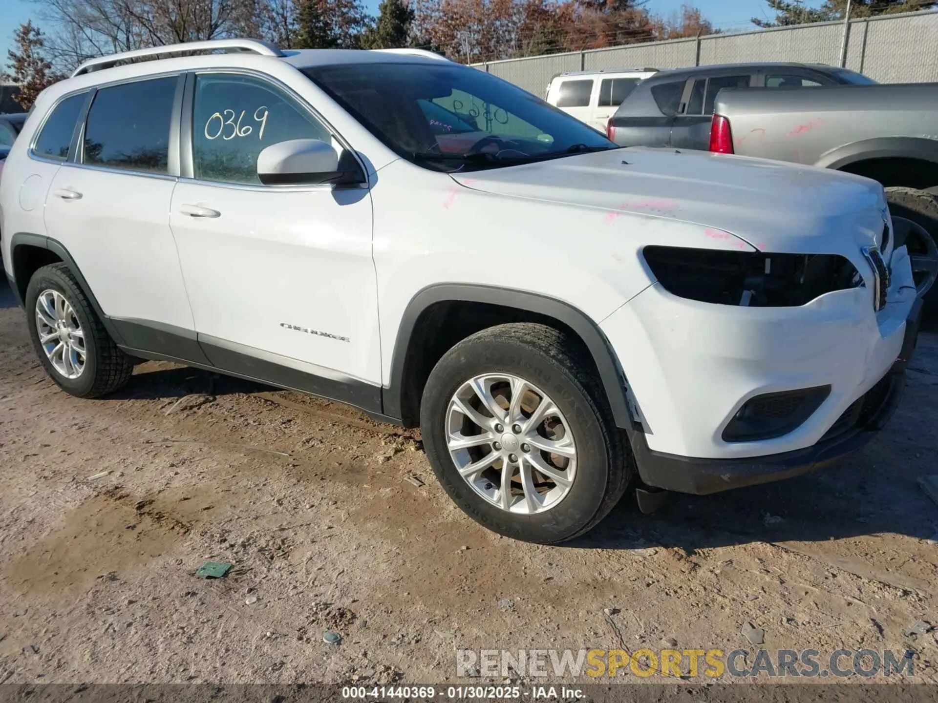 1 Photograph of a damaged car 1C4PJMCB5KD281272 JEEP CHEROKEE 2019