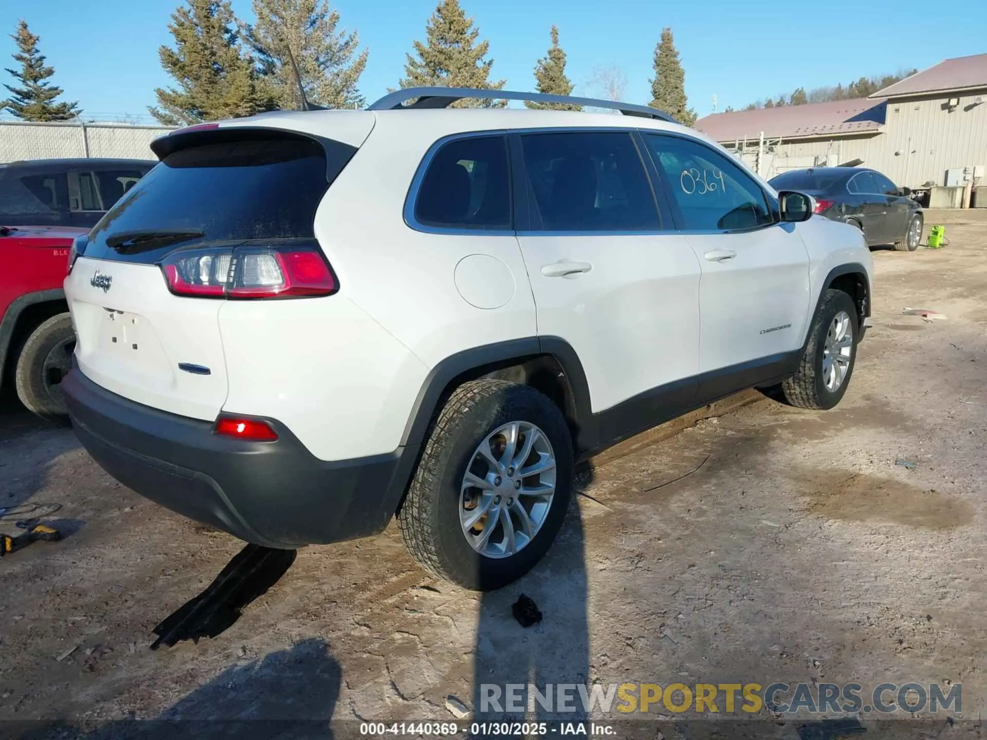 4 Photograph of a damaged car 1C4PJMCB5KD281272 JEEP CHEROKEE 2019