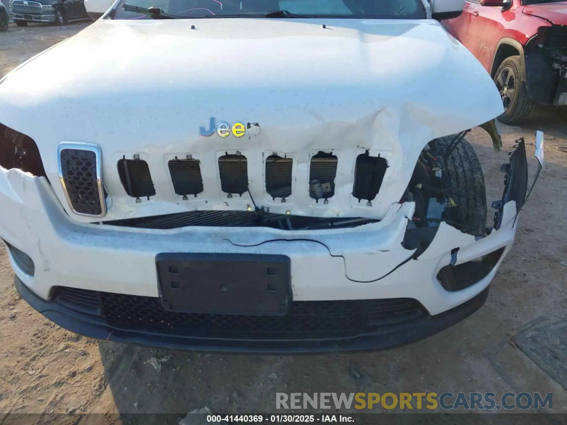 6 Photograph of a damaged car 1C4PJMCB5KD281272 JEEP CHEROKEE 2019