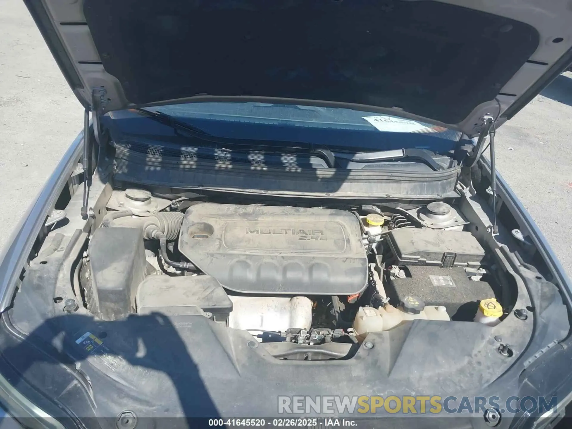 10 Photograph of a damaged car 1C4PJMCB9KD442979 JEEP CHEROKEE 2019