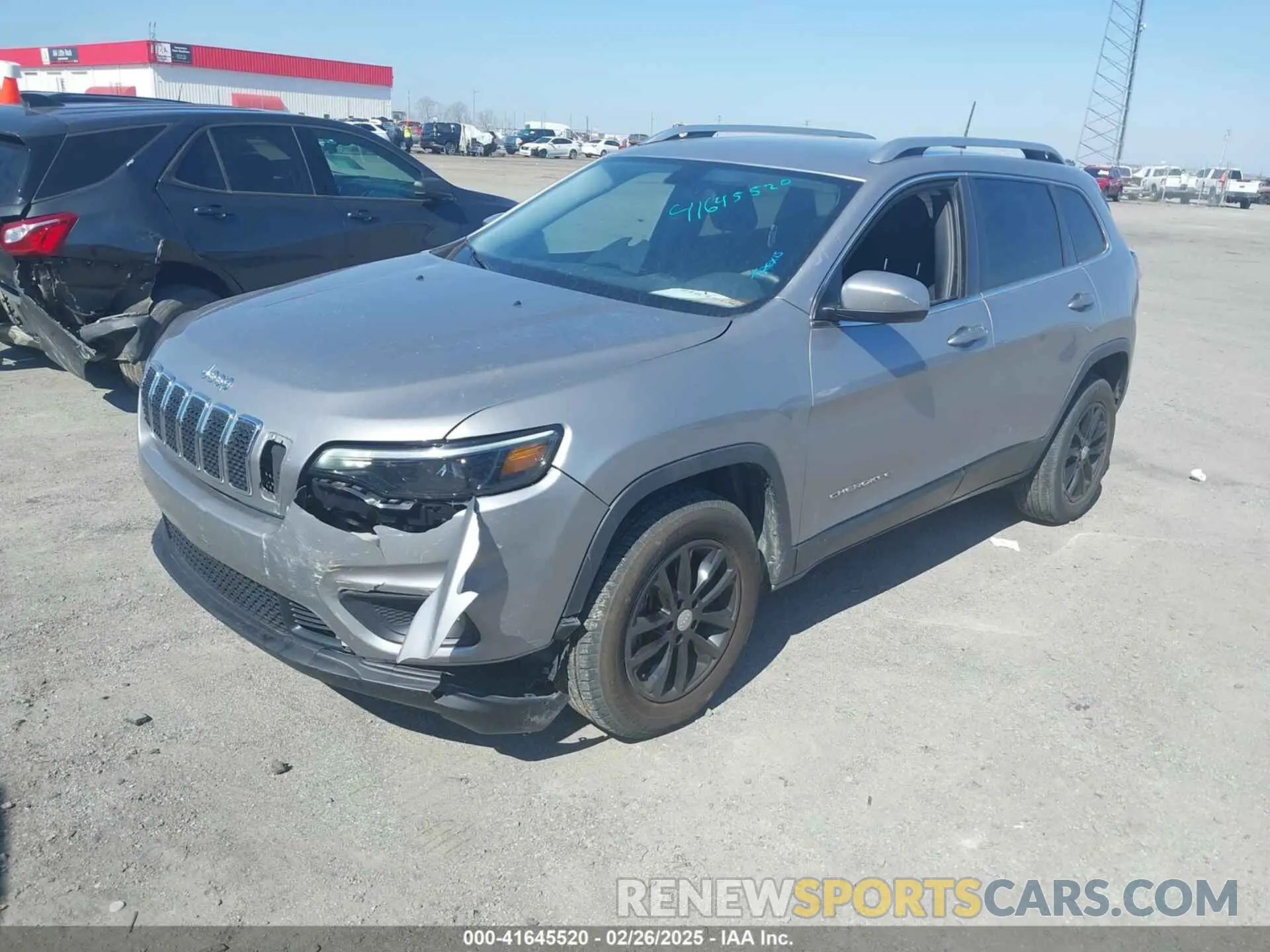 2 Photograph of a damaged car 1C4PJMCB9KD442979 JEEP CHEROKEE 2019