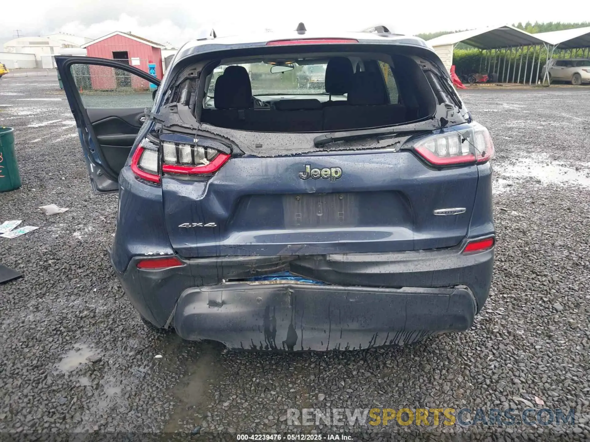 6 Photograph of a damaged car 1C4PJMCX2KD369871 JEEP CHEROKEE 2019