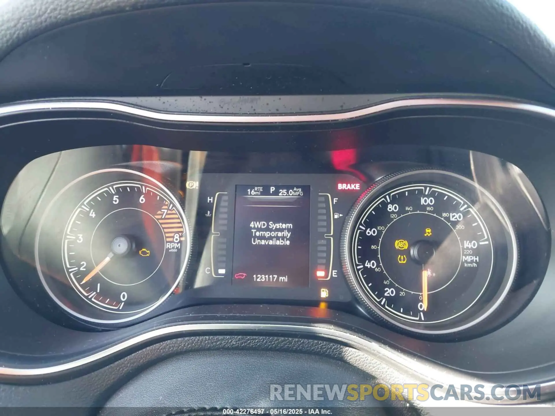 7 Photograph of a damaged car 1C4PJMCX2KD473275 JEEP CHEROKEE 2019