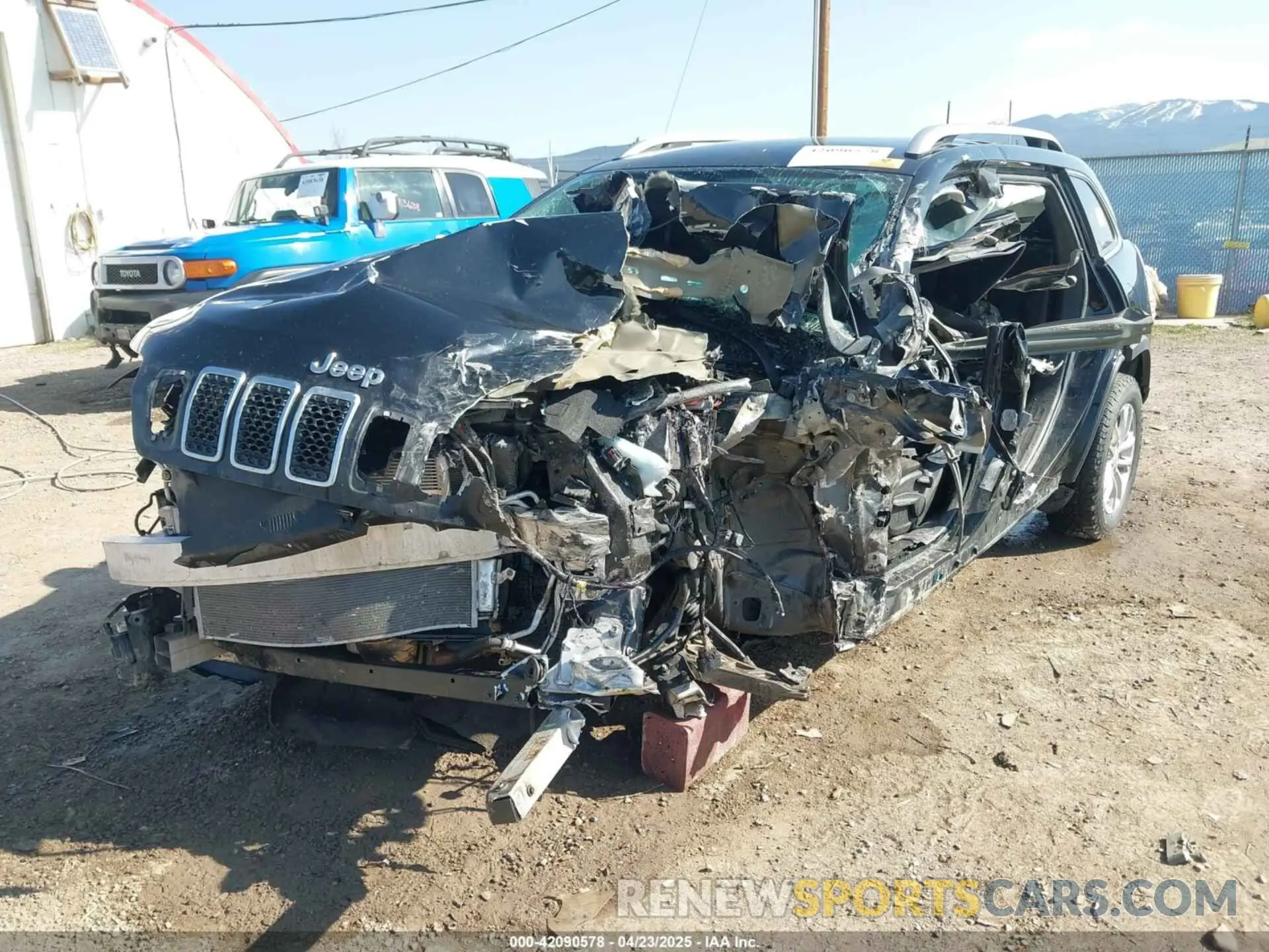 6 Фотография поврежденного автомобиля 1C4PJMCX9KD131399 JEEP CHEROKEE 2019