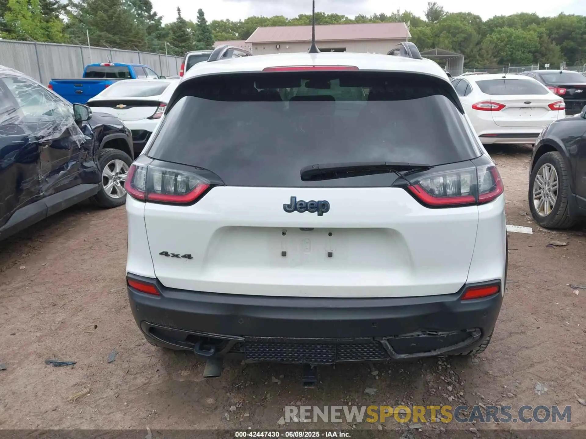 16 Фотография поврежденного автомобиля 1C4PJMCX9KD476710 JEEP CHEROKEE 2019