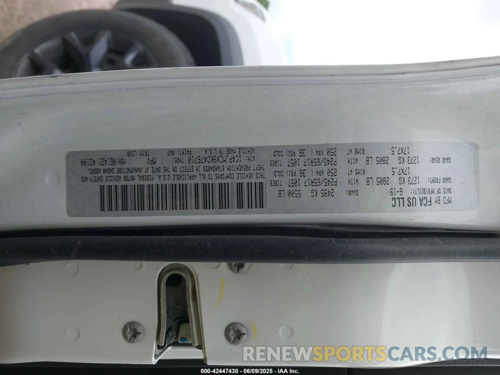 9 Фотография поврежденного автомобиля 1C4PJMCX9KD476710 JEEP CHEROKEE 2019