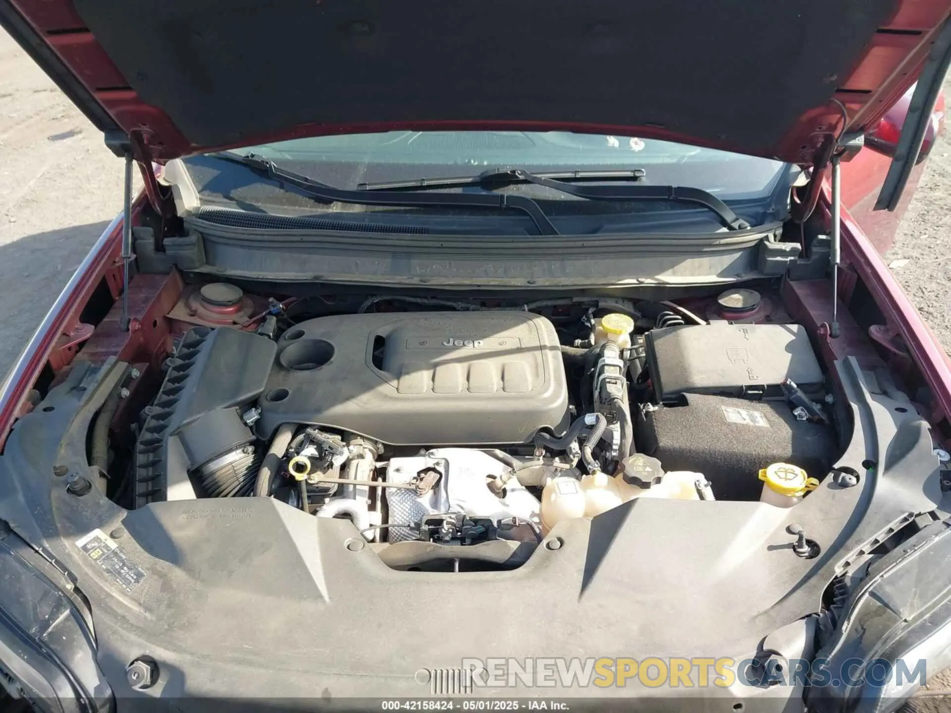 10 Photograph of a damaged car 1C4PJMDN0KD299607 JEEP CHEROKEE 2019