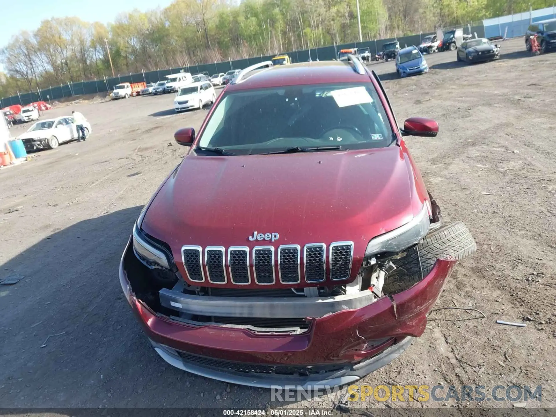 12 Photograph of a damaged car 1C4PJMDN0KD299607 JEEP CHEROKEE 2019