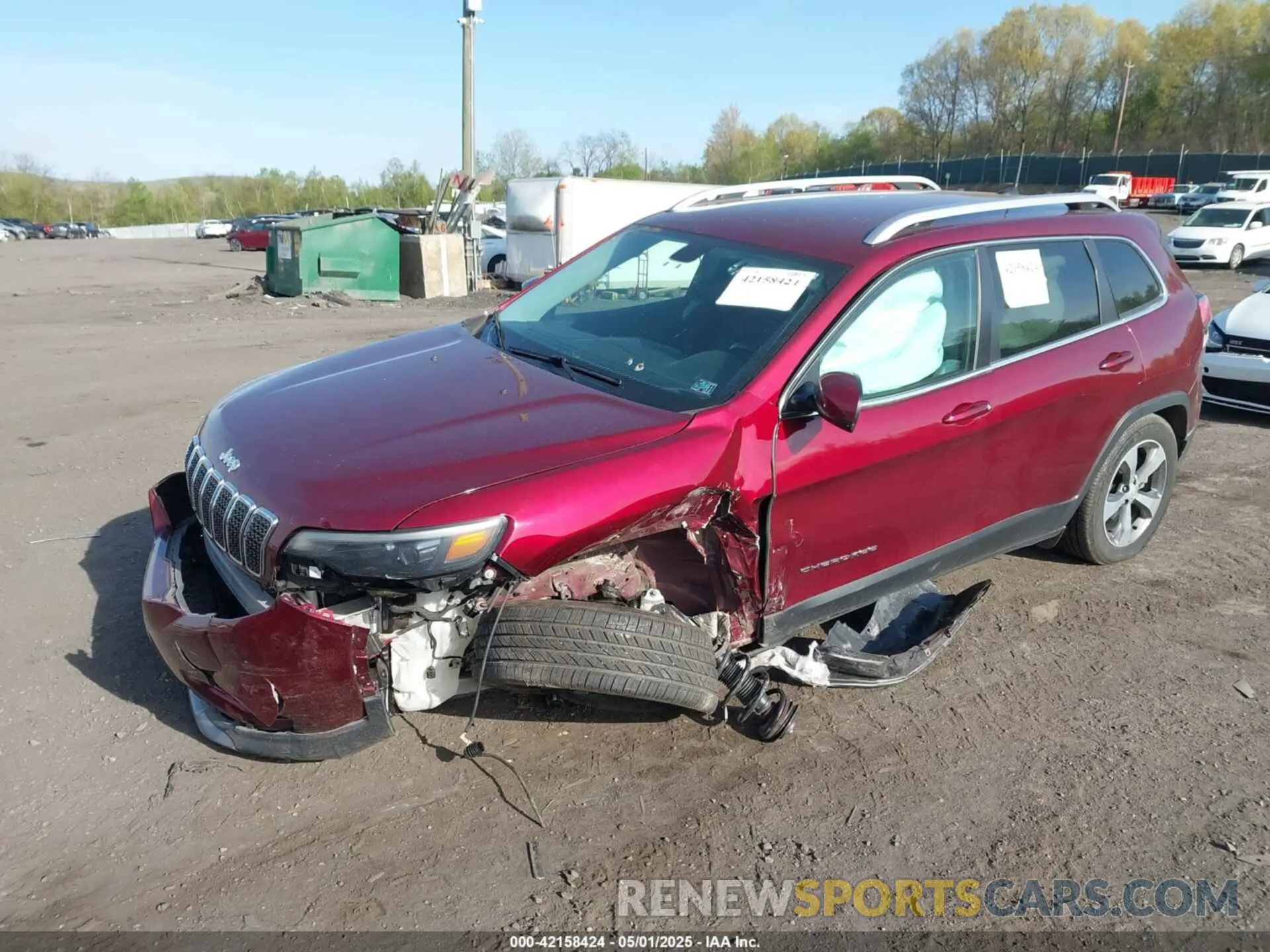 2 Photograph of a damaged car 1C4PJMDN0KD299607 JEEP CHEROKEE 2019