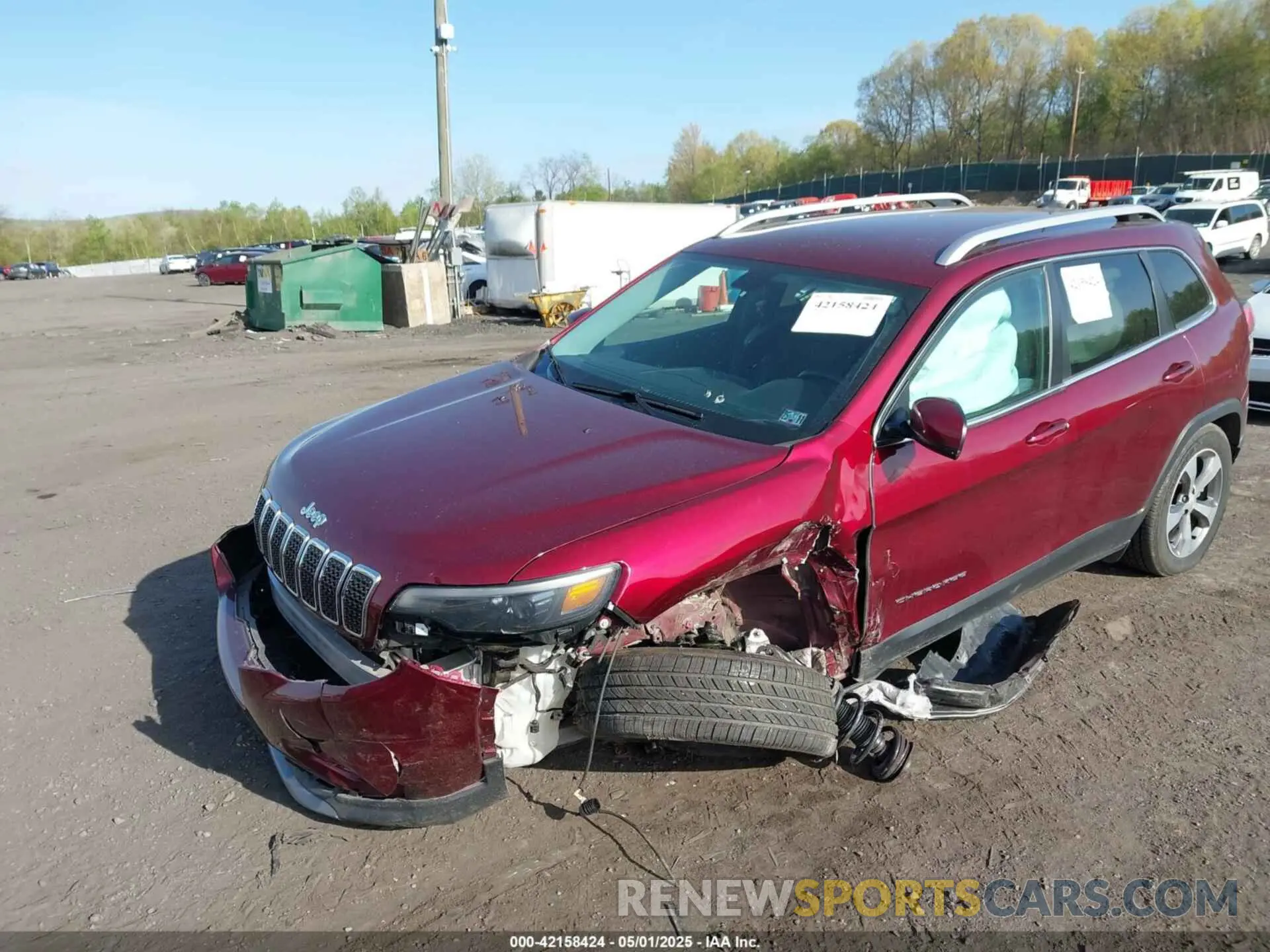 6 Photograph of a damaged car 1C4PJMDN0KD299607 JEEP CHEROKEE 2019