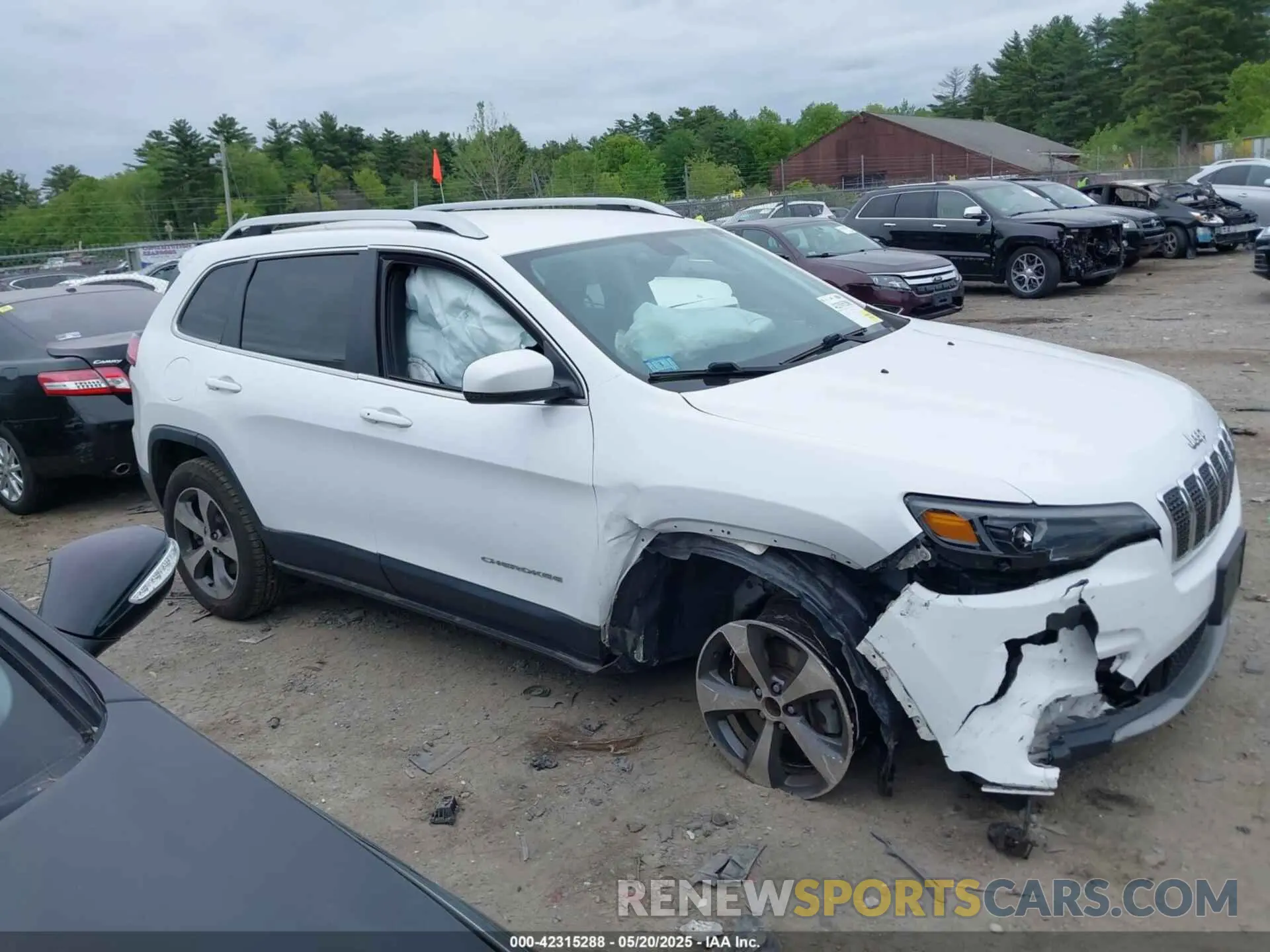 14 Photograph of a damaged car 1C4PJMDN1KD251257 JEEP CHEROKEE 2019