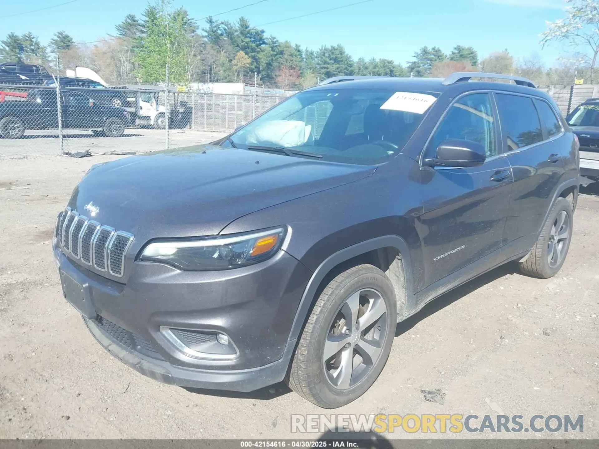 2 Photograph of a damaged car 1C4PJMDN5KD169421 JEEP CHEROKEE 2019