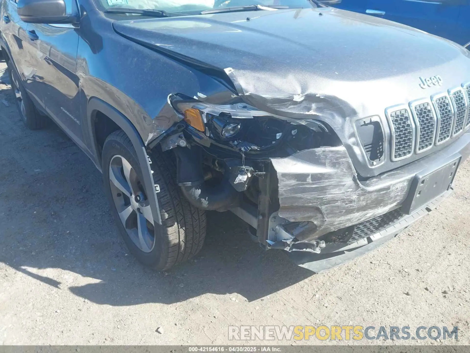 6 Photograph of a damaged car 1C4PJMDN5KD169421 JEEP CHEROKEE 2019