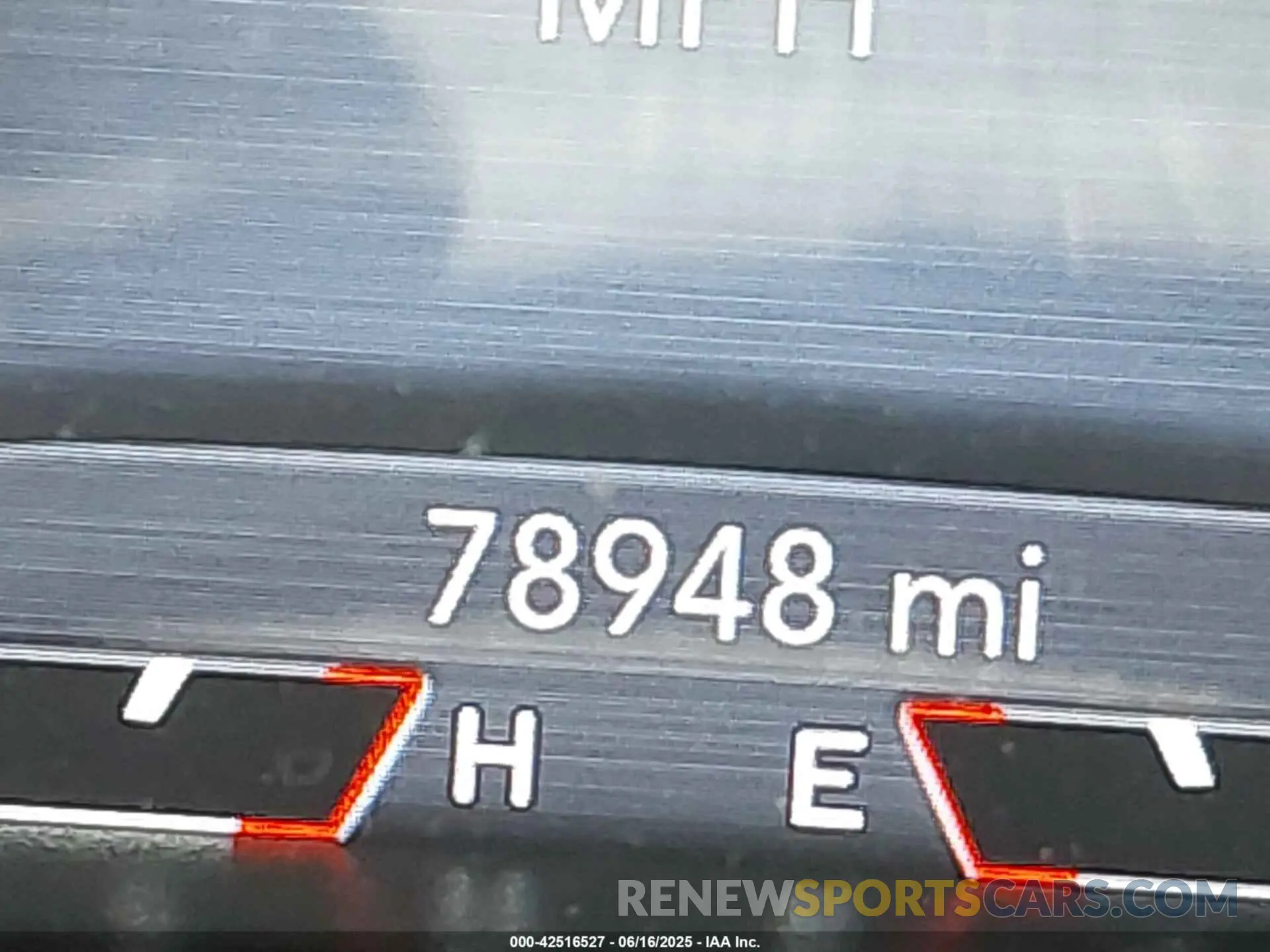 16 Photograph of a damaged car 1C4PJMDN5KD408546 JEEP CHEROKEE 2019
