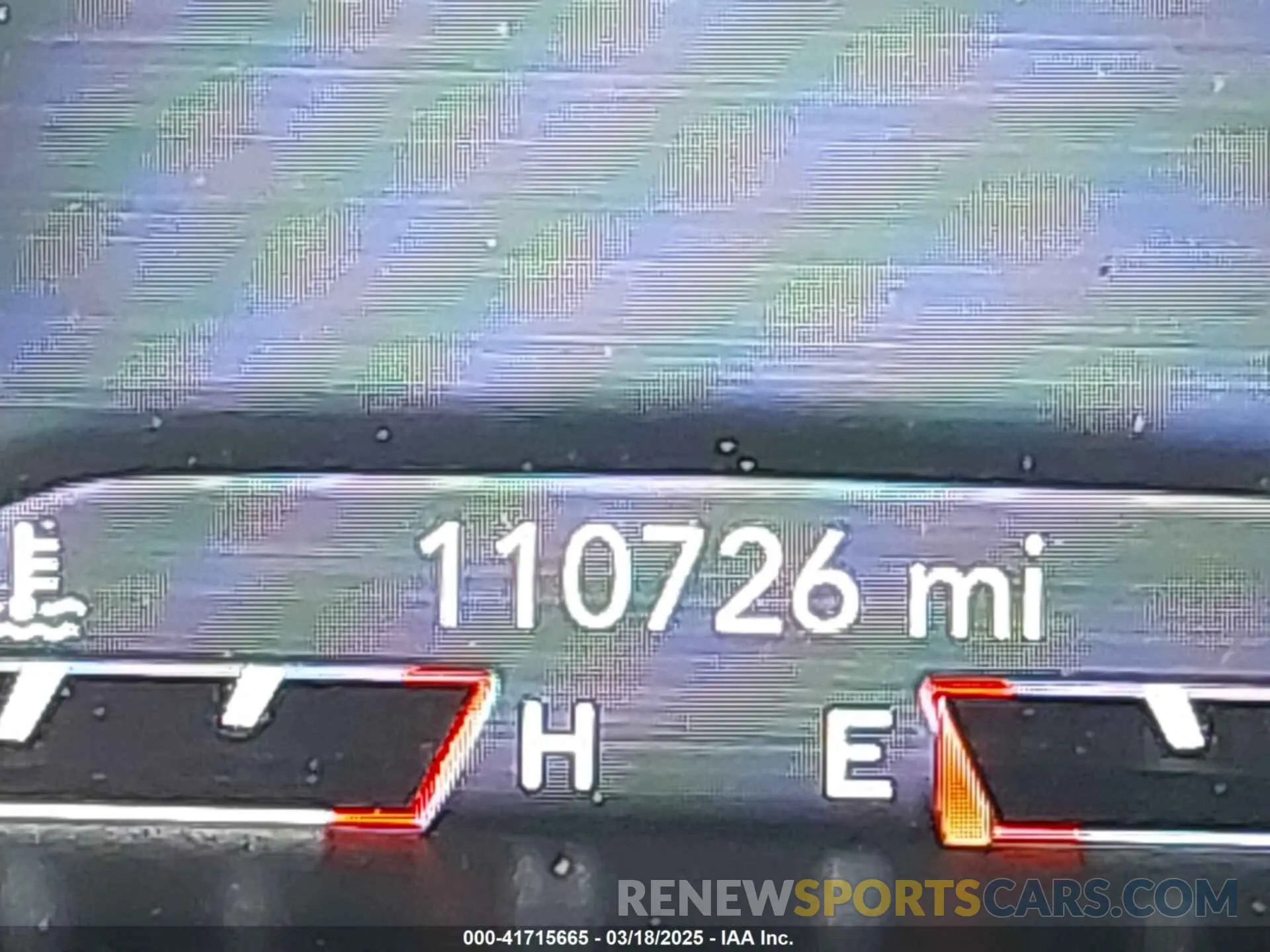 16 Photograph of a damaged car 1C4PJMDX0KD258170 JEEP CHEROKEE 2019