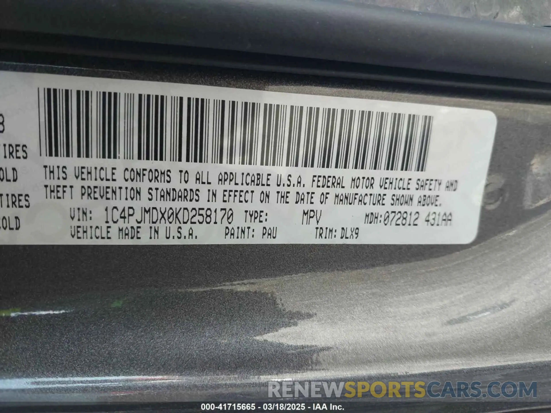 9 Photograph of a damaged car 1C4PJMDX0KD258170 JEEP CHEROKEE 2019