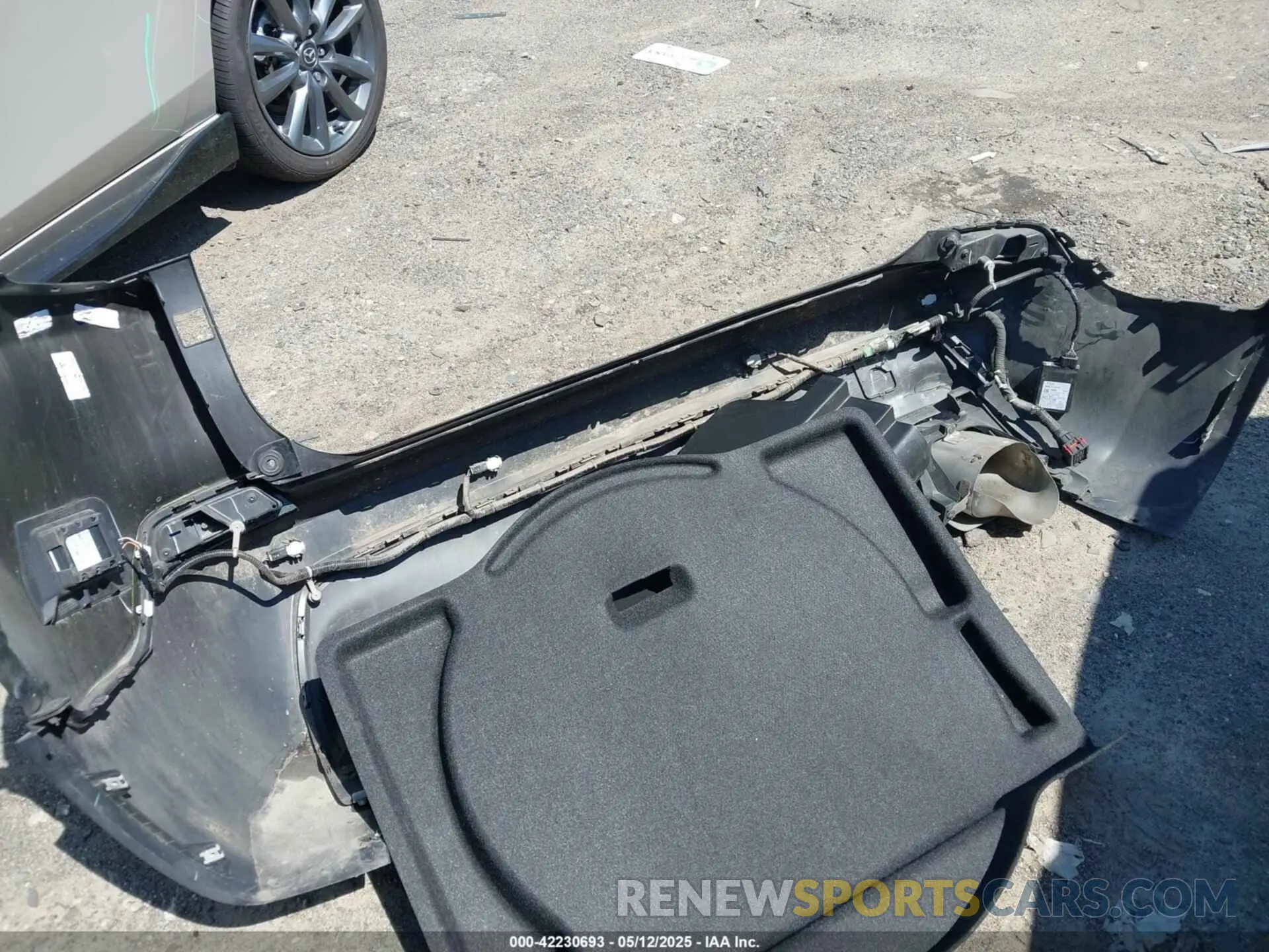 12 Фотография поврежденного автомобиля 1C4PJMDX2KD417030 JEEP CHEROKEE 2019
