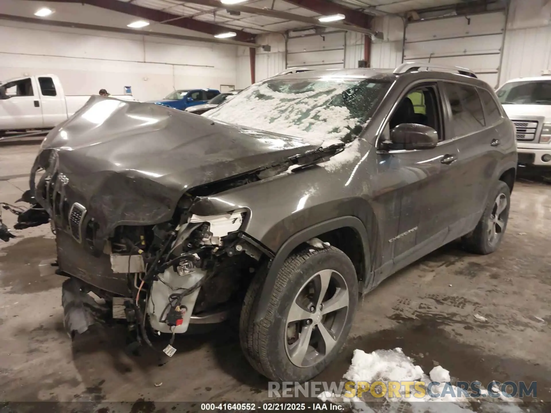 2 Фотография поврежденного автомобиля 1C4PJMDX3KD156801 JEEP CHEROKEE 2019