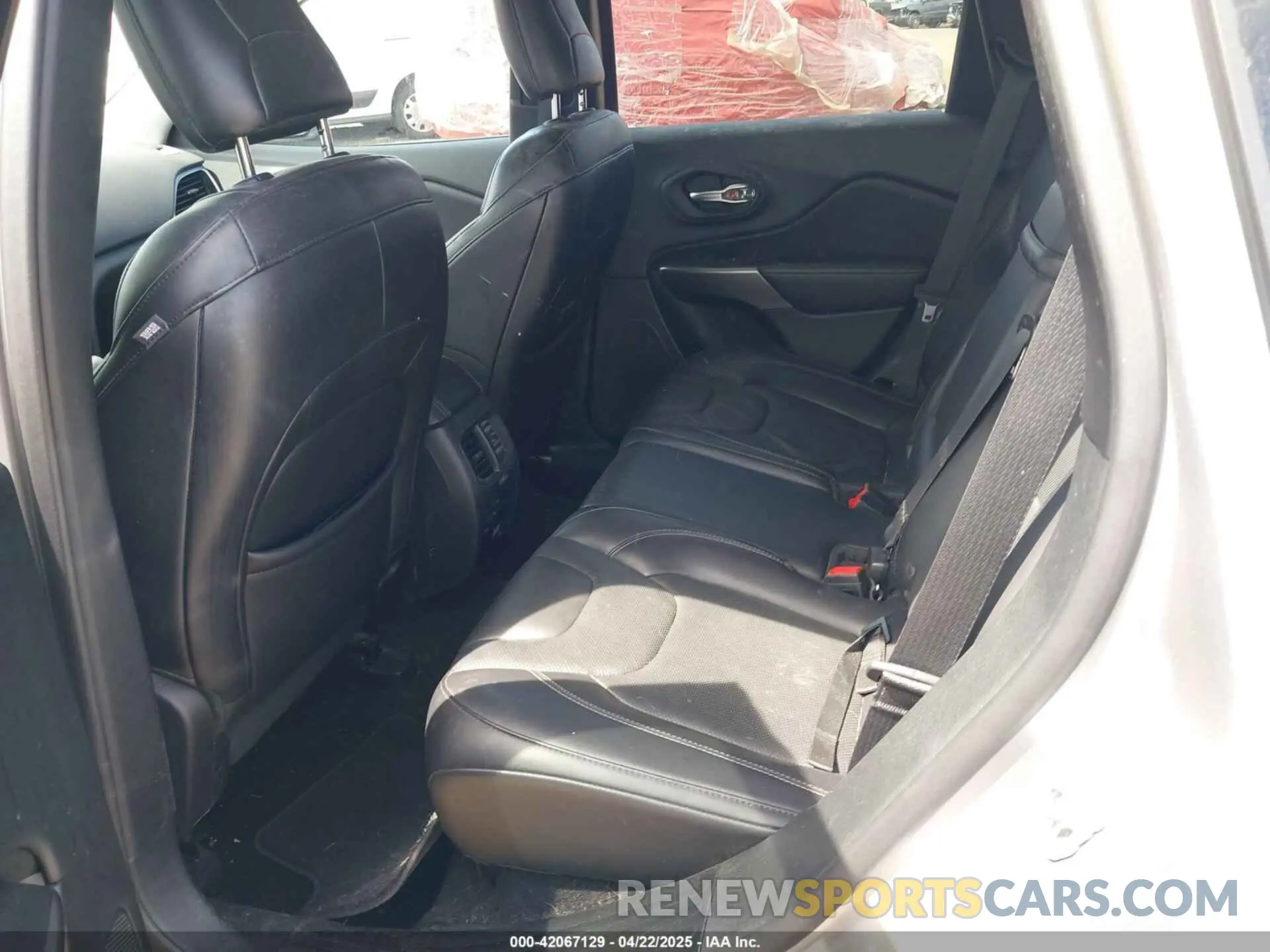 8 Фотография поврежденного автомобиля 1C4PJMDX3KD254825 JEEP CHEROKEE 2019