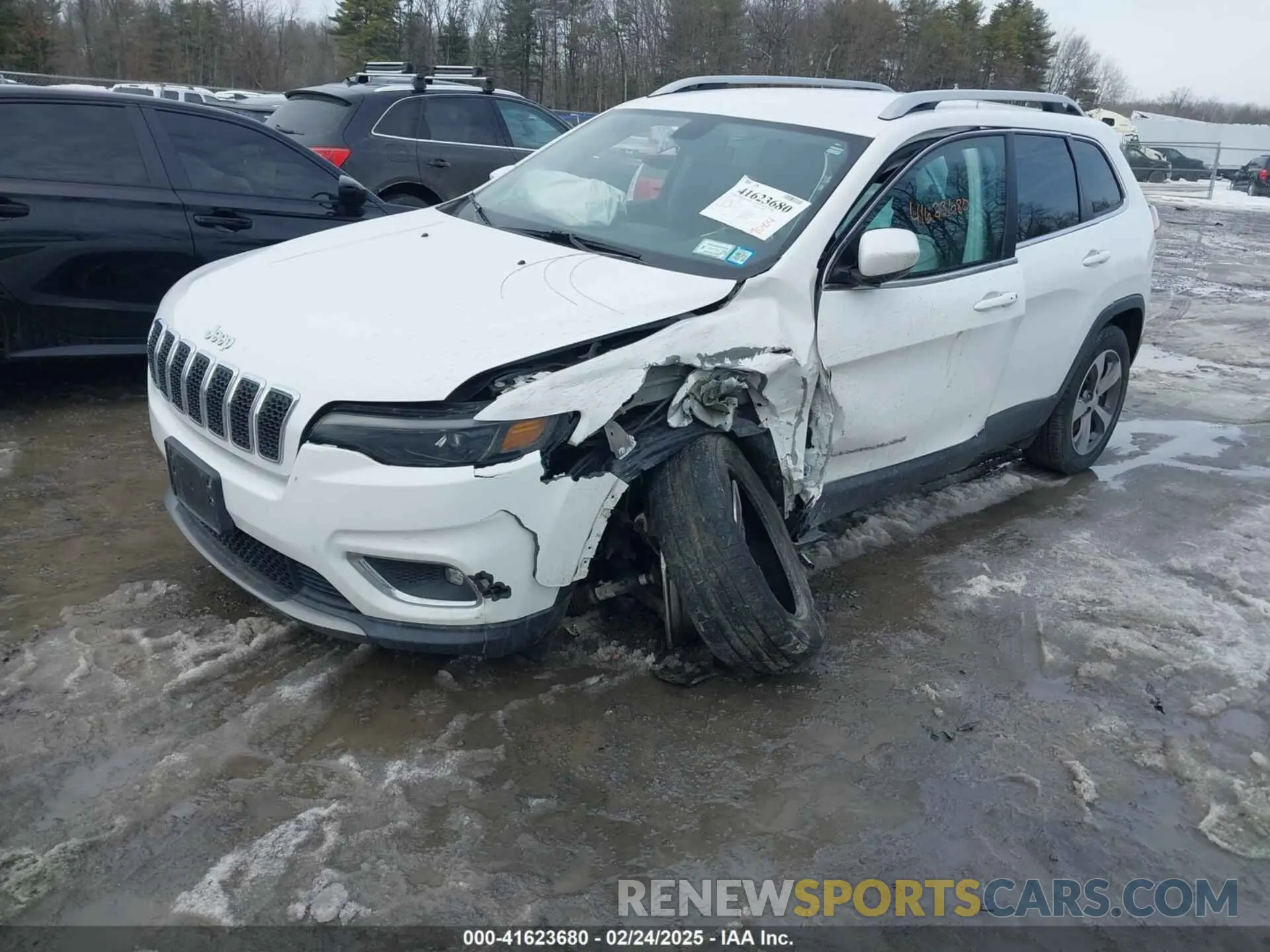 2 Photograph of a damaged car 1C4PJMDX3KD441353 JEEP CHEROKEE 2019