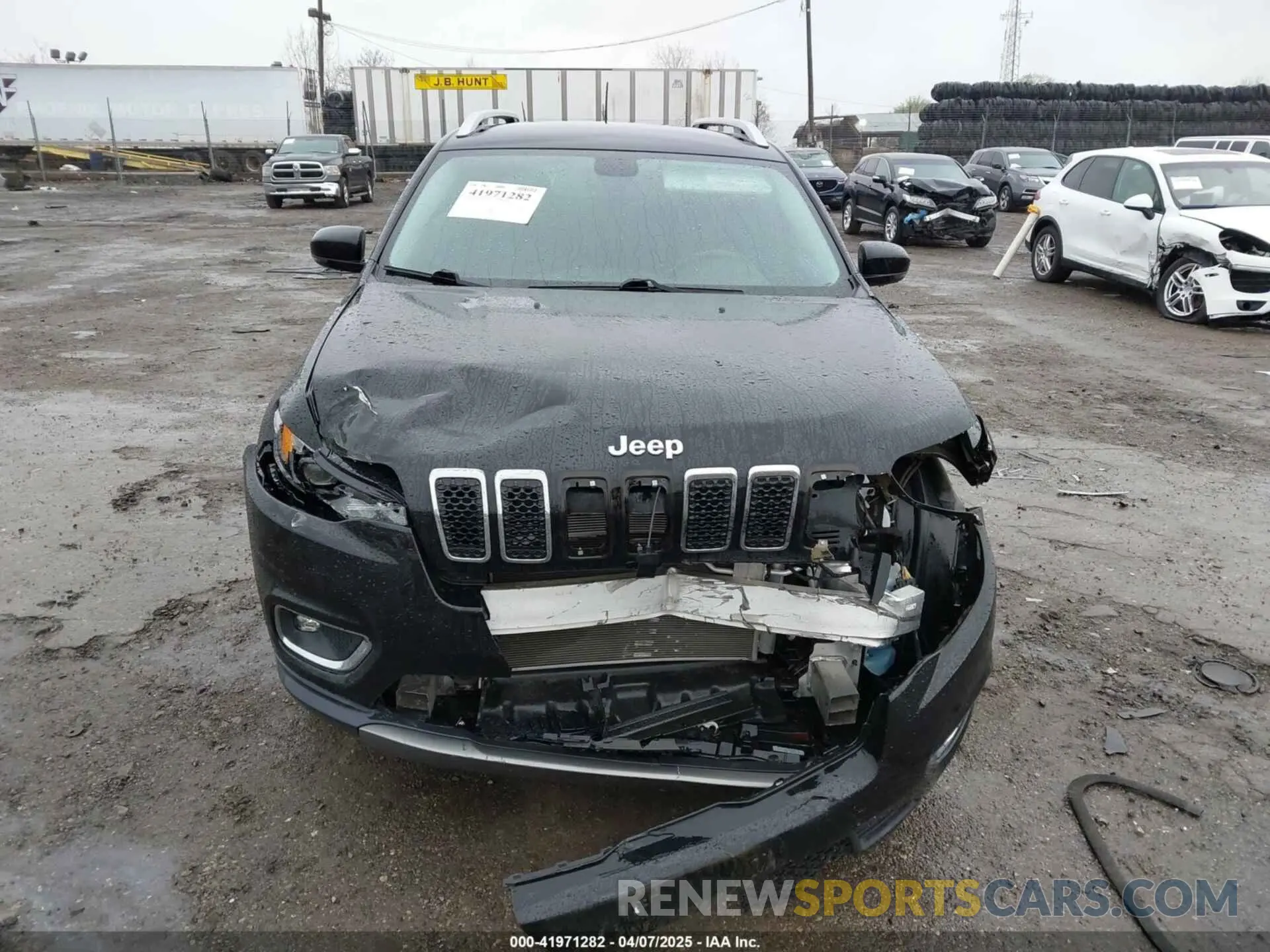 13 Photograph of a damaged car 1C4PJMDX4KD251190 JEEP CHEROKEE 2019